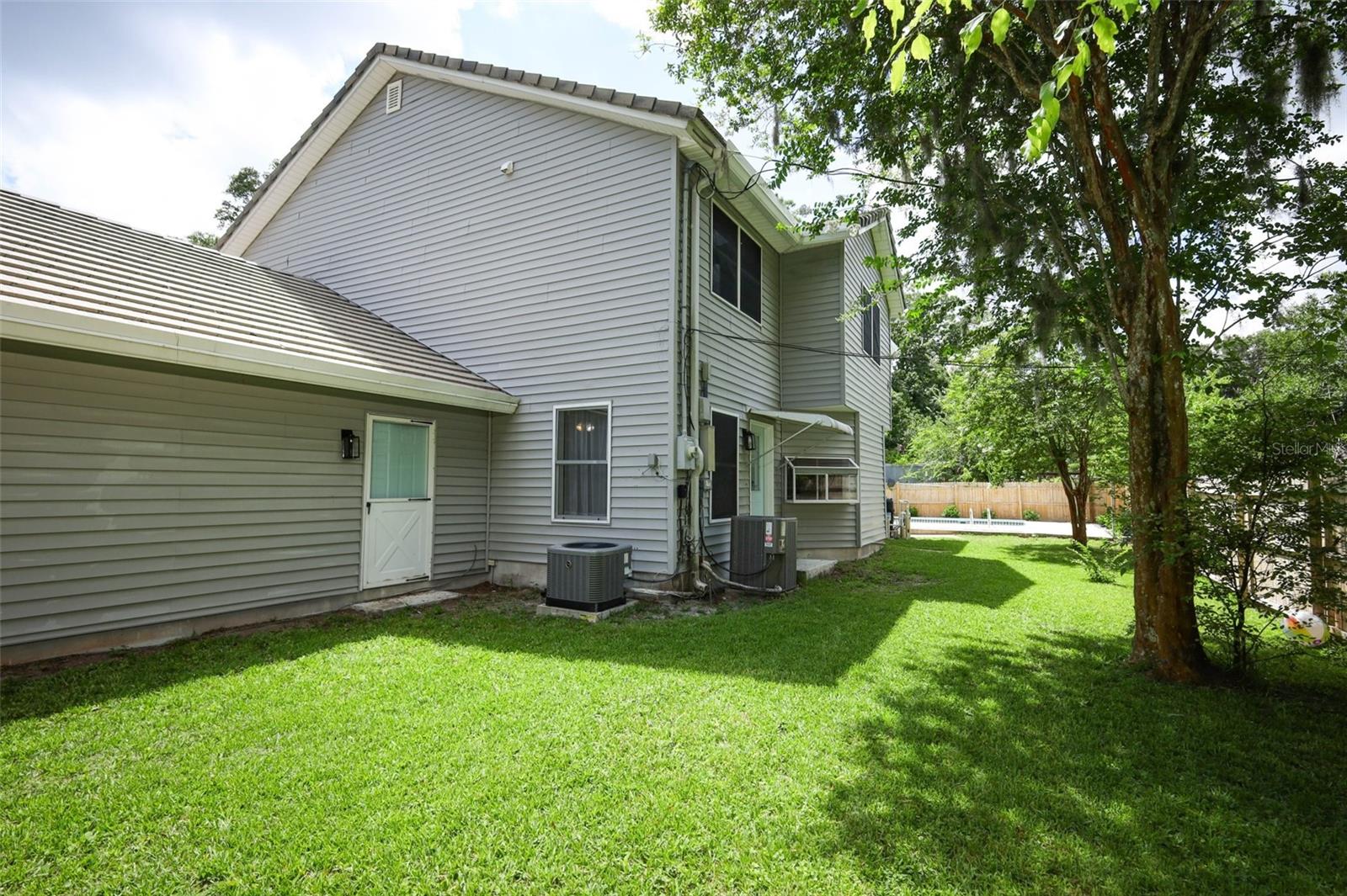 FLOMICH GARDEN SEC/HOLLY HILL HEIGHTS - Residential