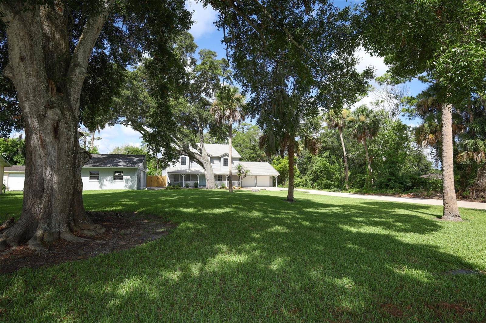 FLOMICH GARDEN SEC/HOLLY HILL HEIGHTS - Residential