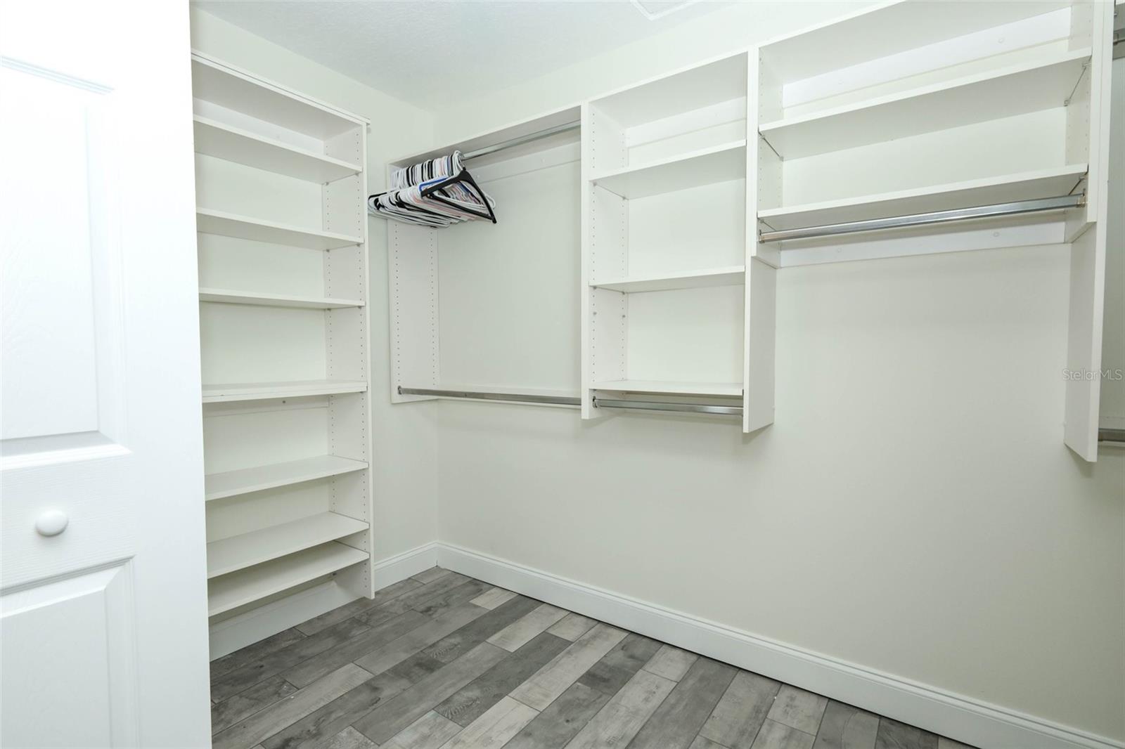 FLOMICH GARDEN SEC/HOLLY HILL HEIGHTS - Residential