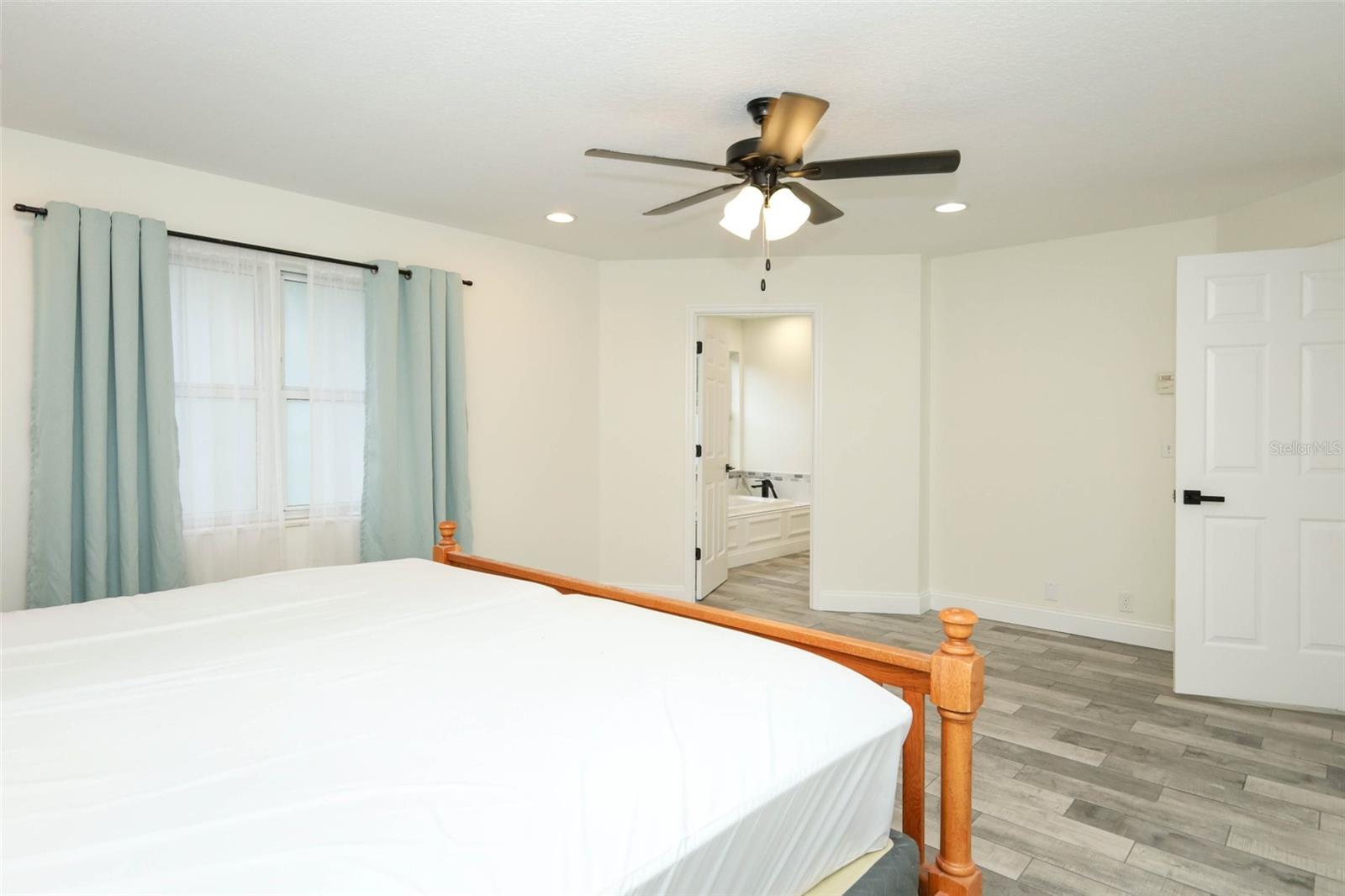 FLOMICH GARDEN SEC/HOLLY HILL HEIGHTS - Residential