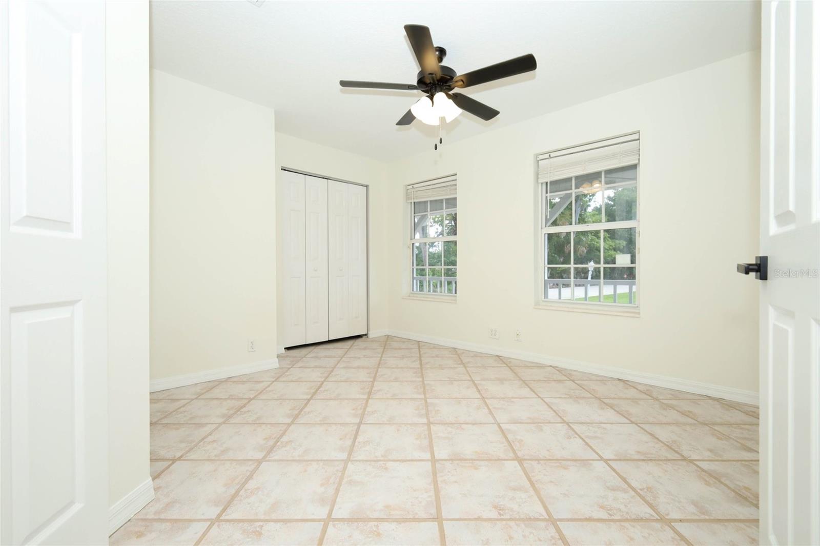 FLOMICH GARDEN SEC/HOLLY HILL HEIGHTS - Residential