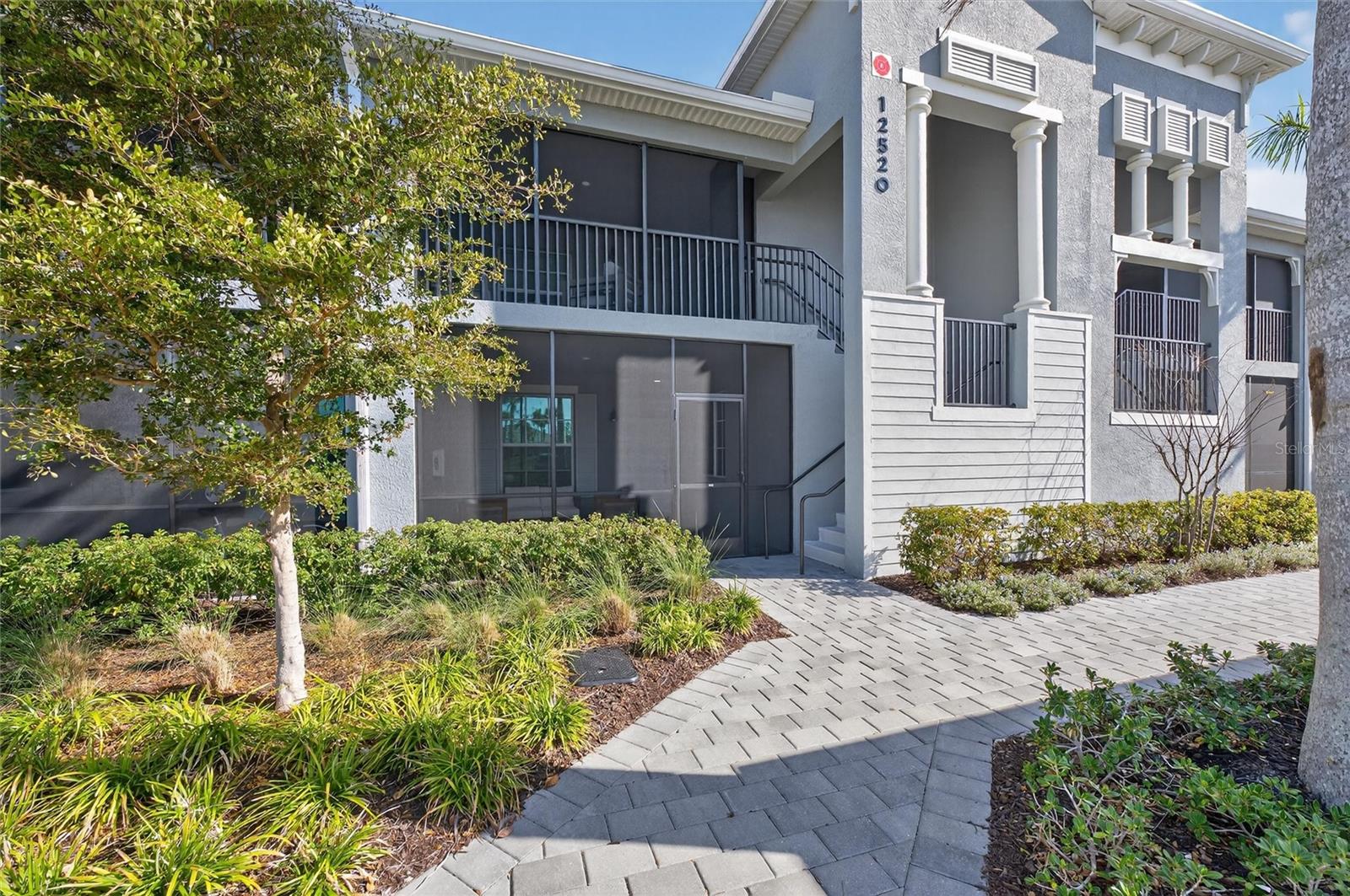WELLEN PARK GOLF & COUNTRY CLUB - Residential