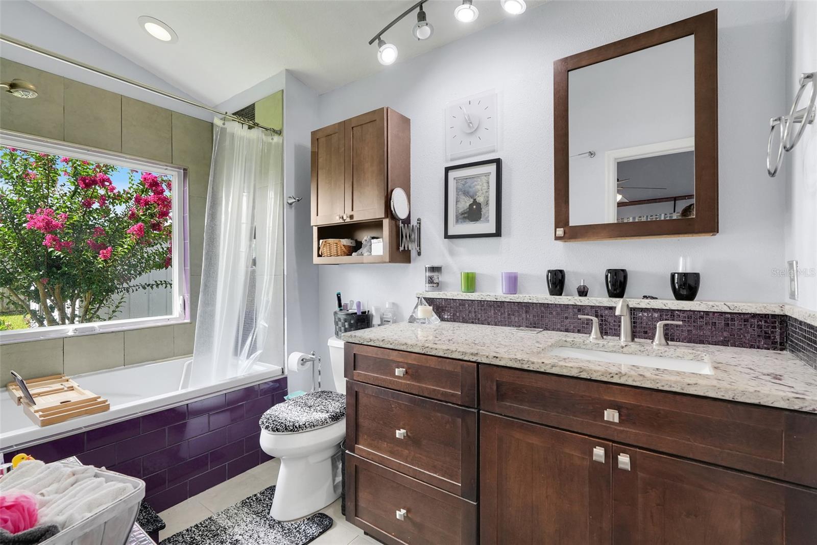 SOUTH CHASE - Residential