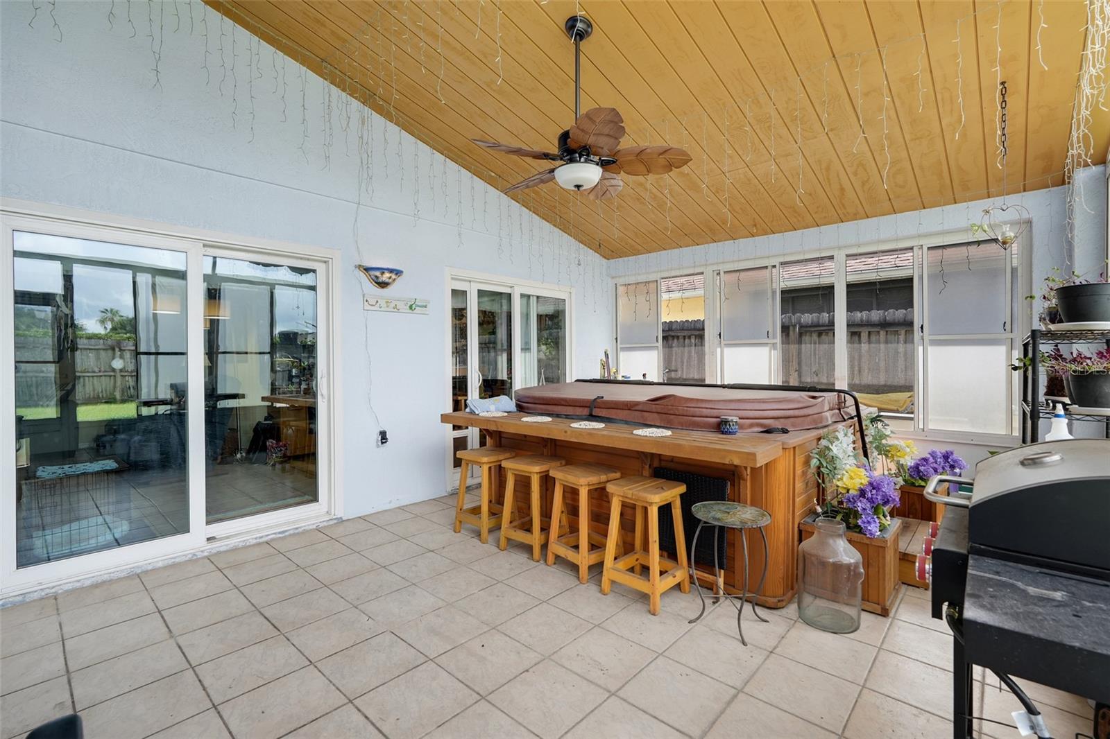 SOUTH CHASE - Residential