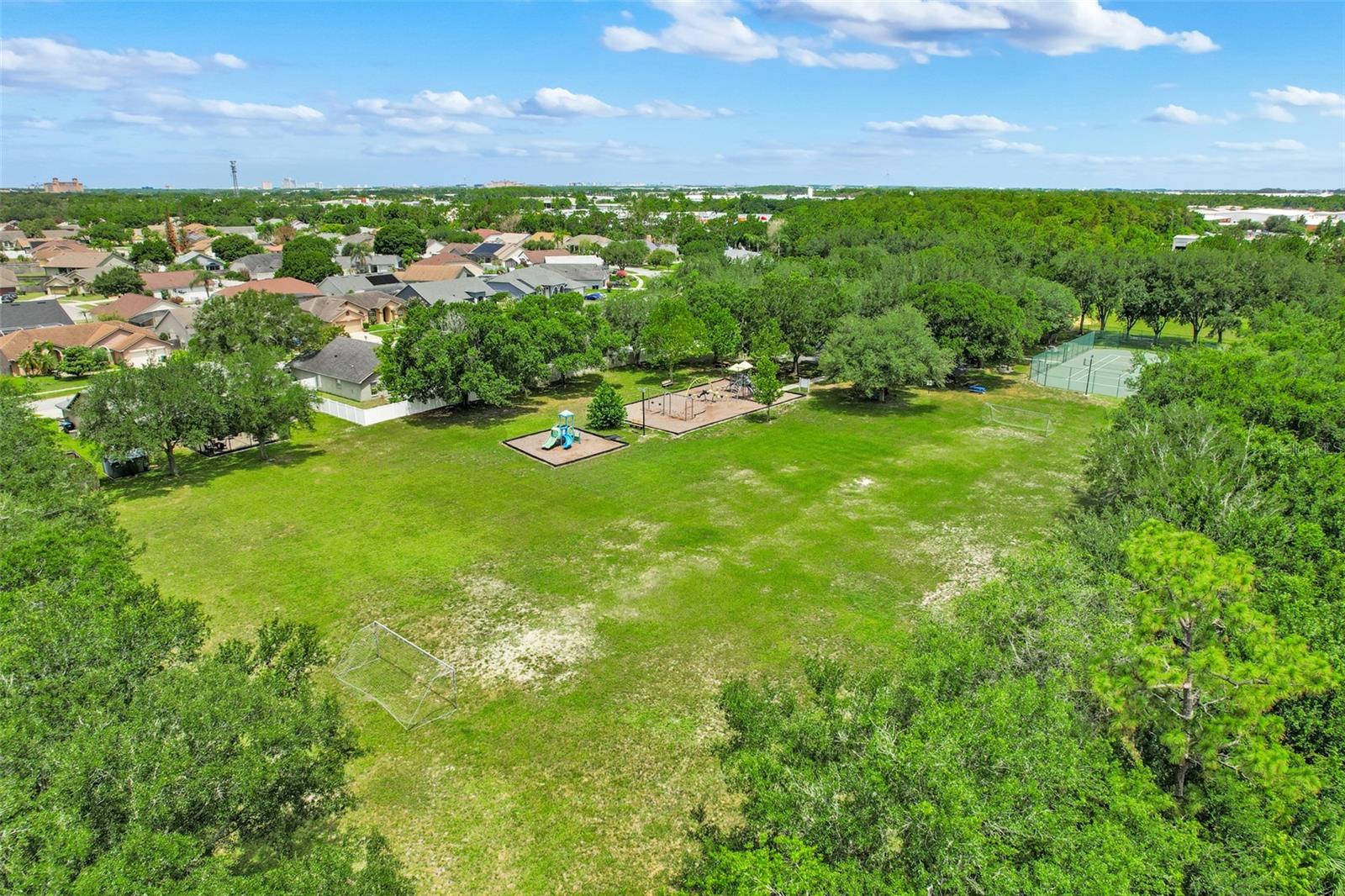 SOUTH CHASE - Residential