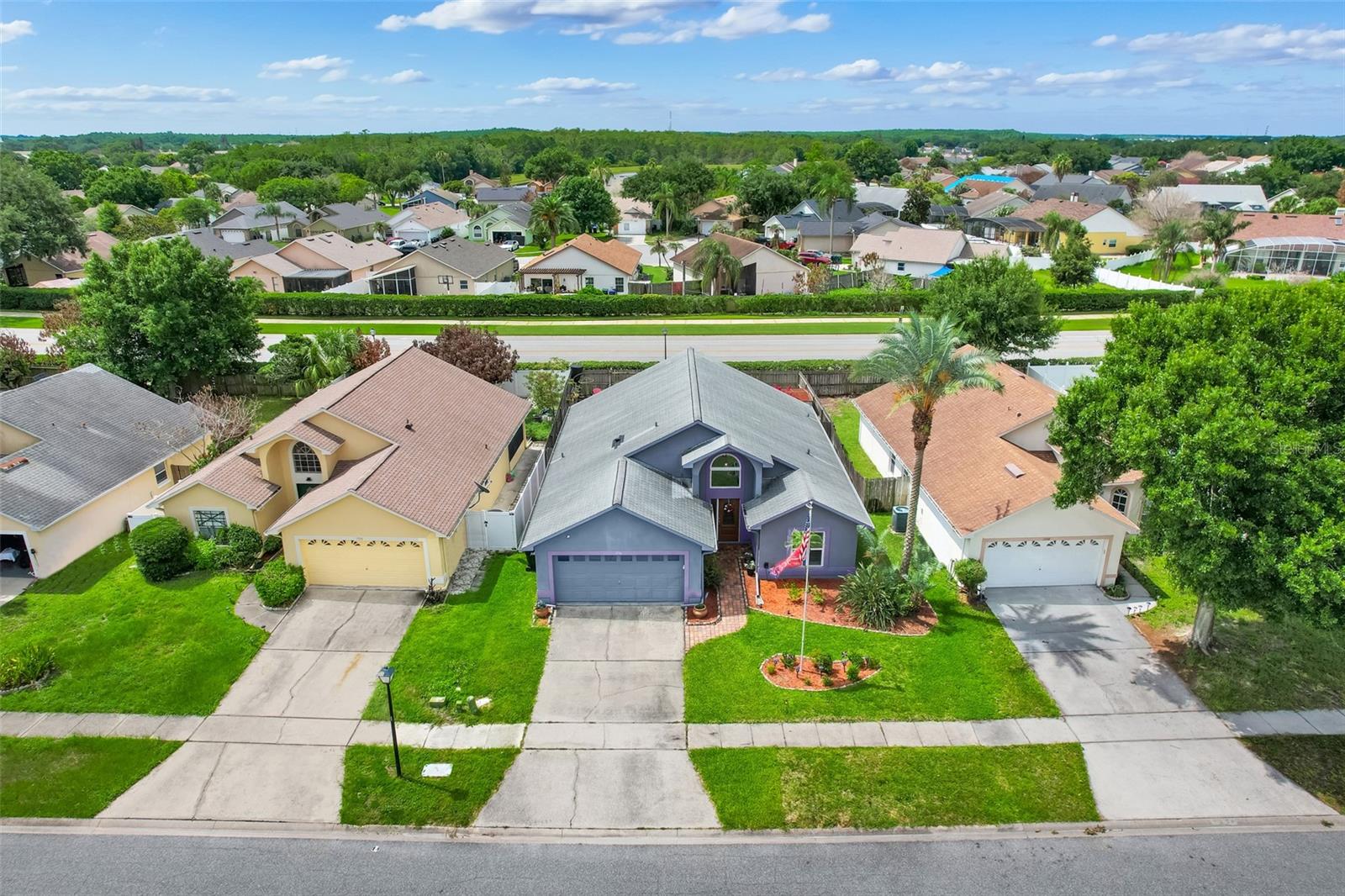 SOUTH CHASE - Residential
