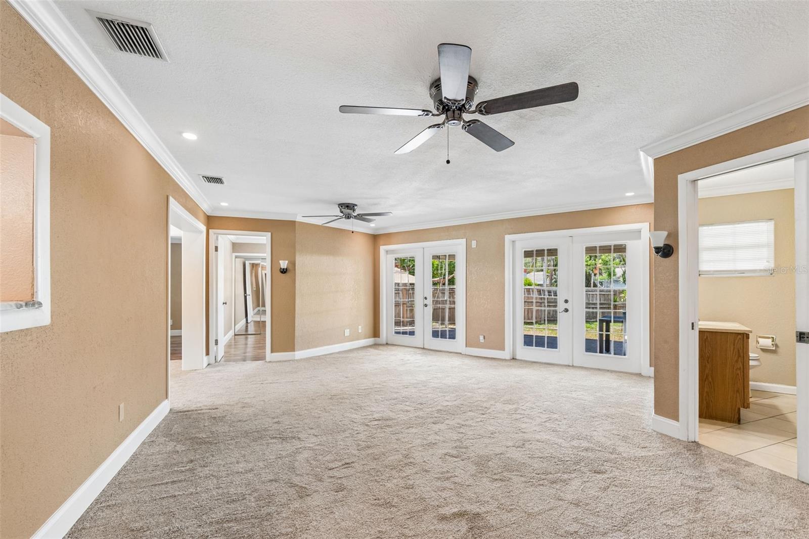 PARK VIEW ESTATES ADD - Residential Lease