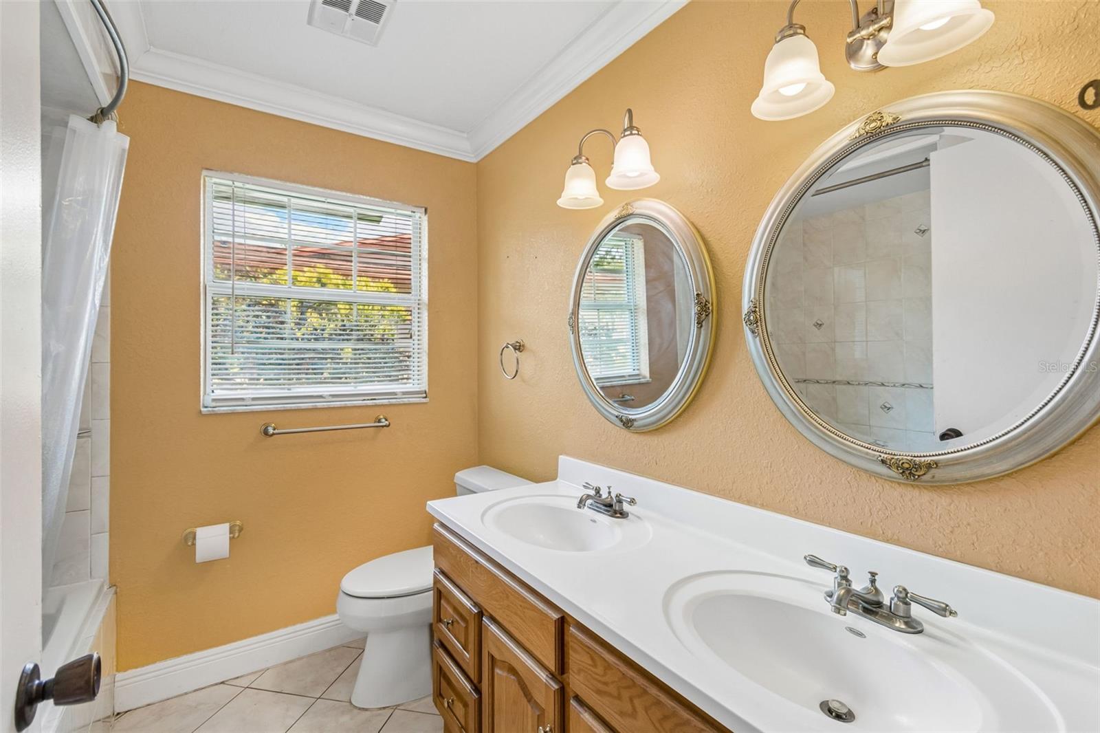 PARK VIEW ESTATES ADD - Residential Lease