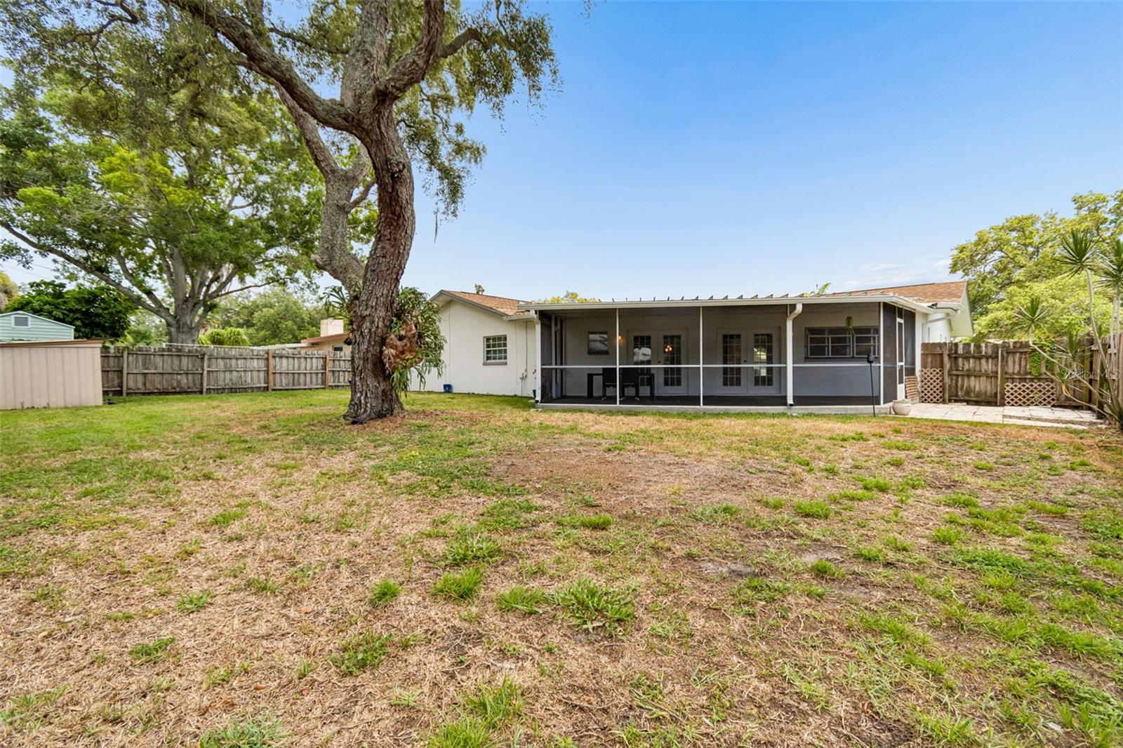PARK VIEW ESTATES ADD - Residential Lease