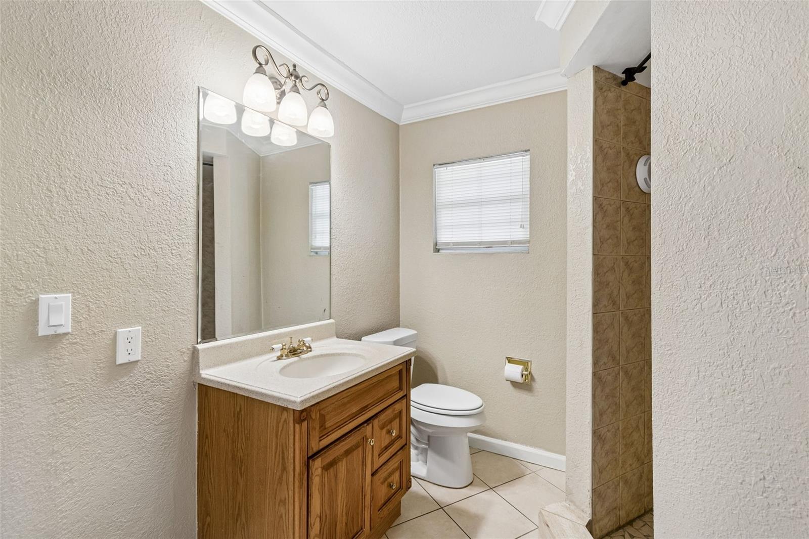 PARK VIEW ESTATES ADD - Residential Lease