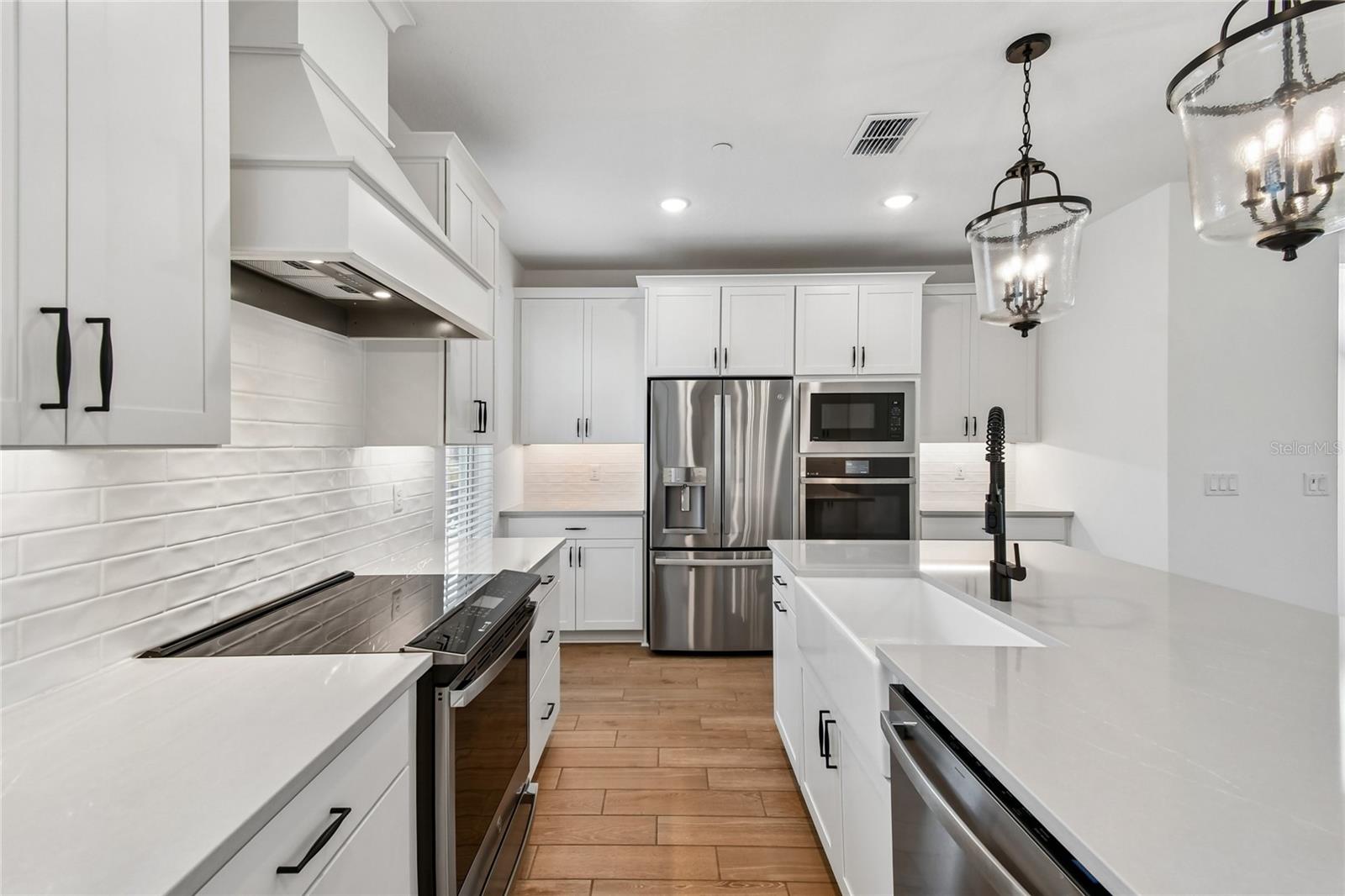 TOWNES AT NORTHLAKE - Residential