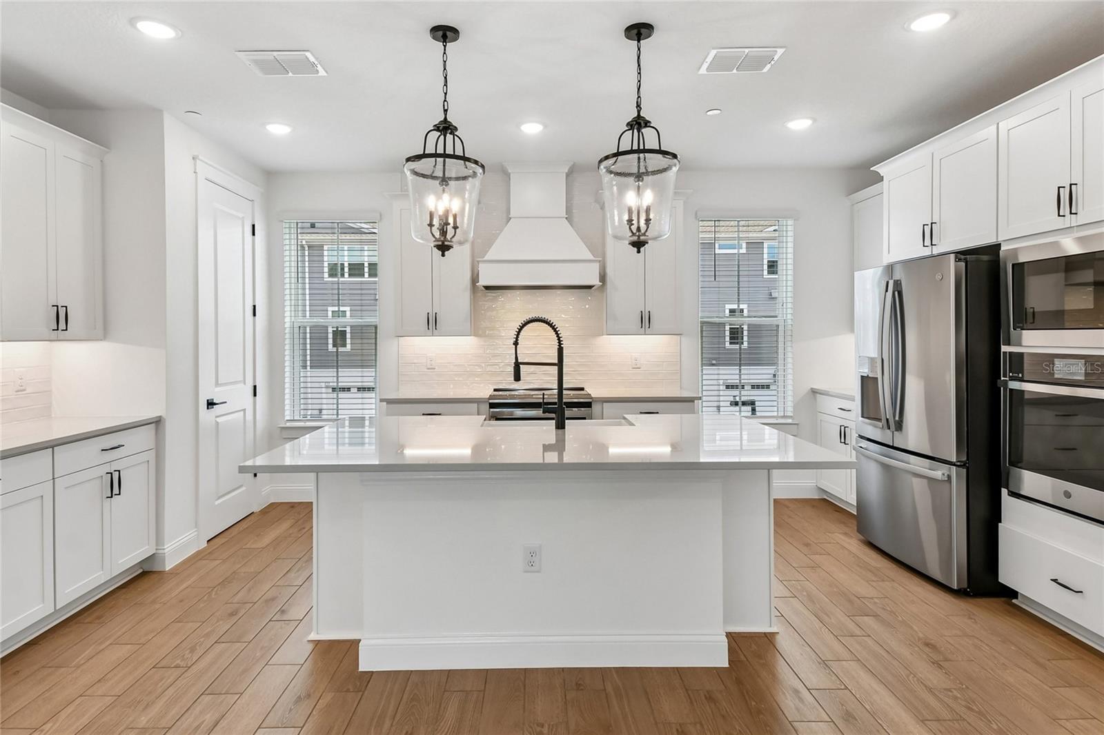TOWNES AT NORTHLAKE - Residential