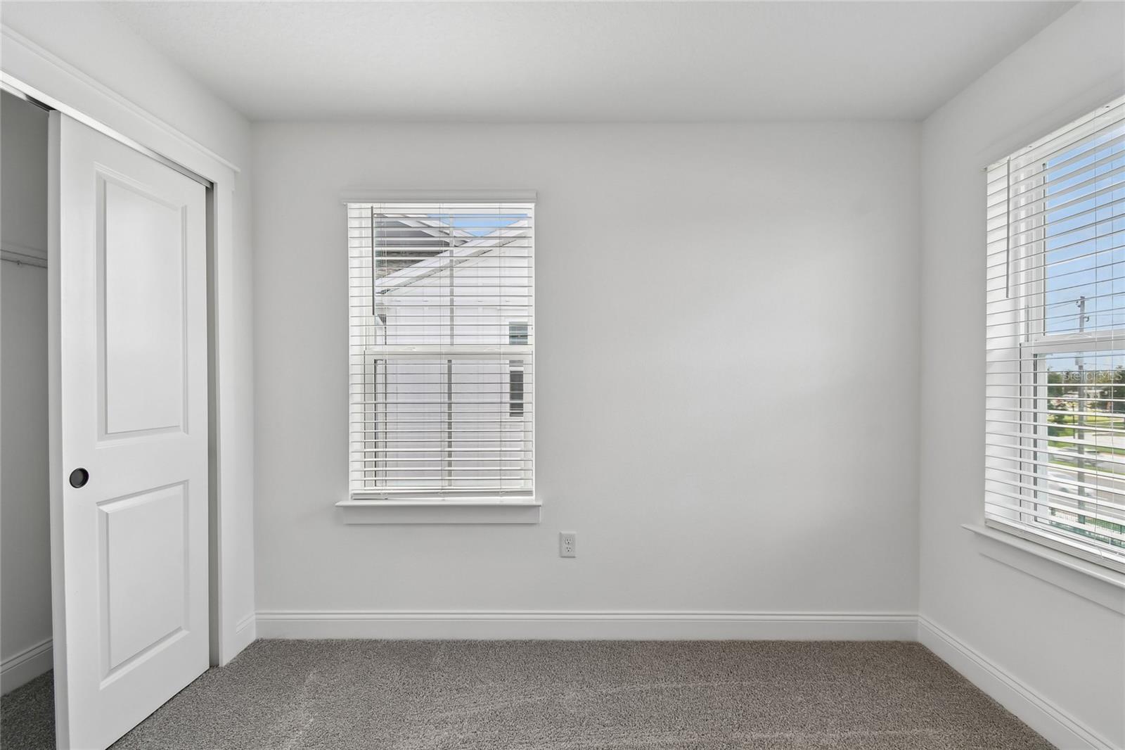 TOWNES AT NORTHLAKE - Residential