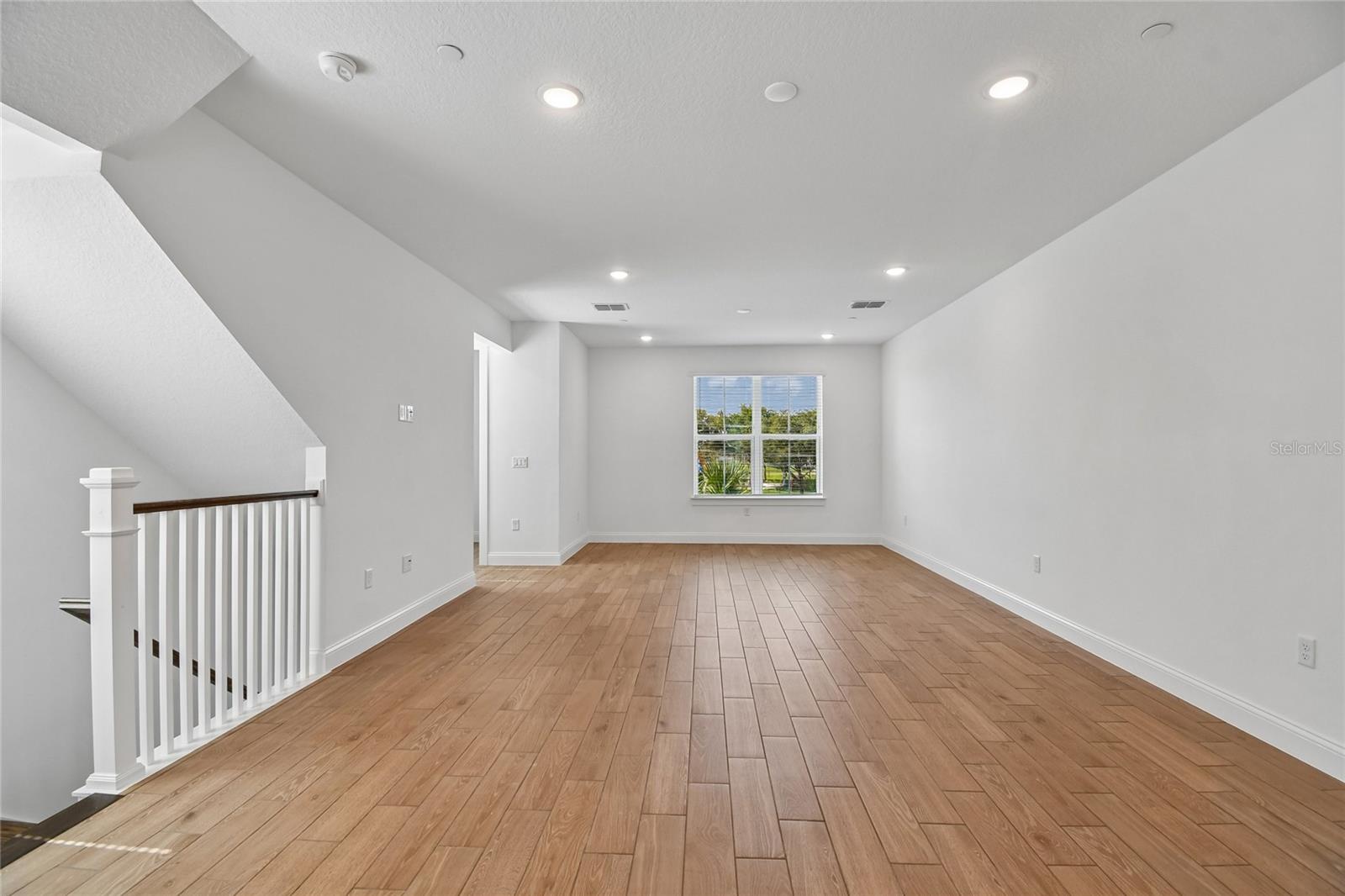 TOWNES AT NORTHLAKE - Residential
