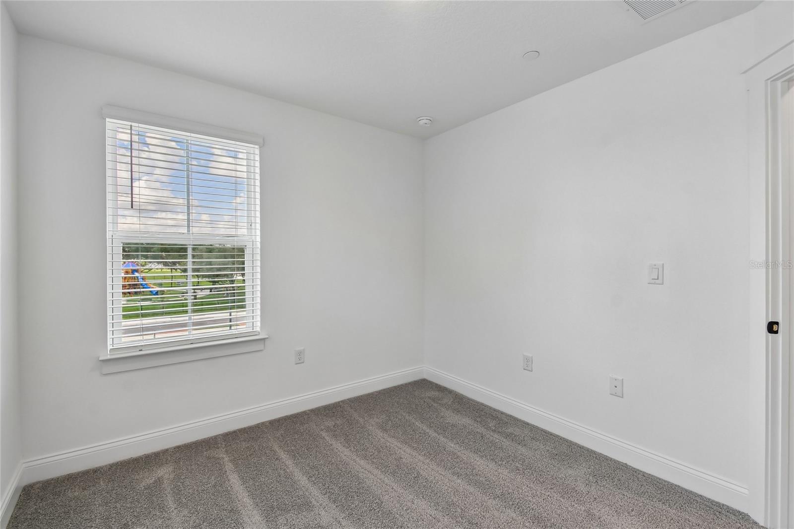 TOWNES AT NORTHLAKE - Residential