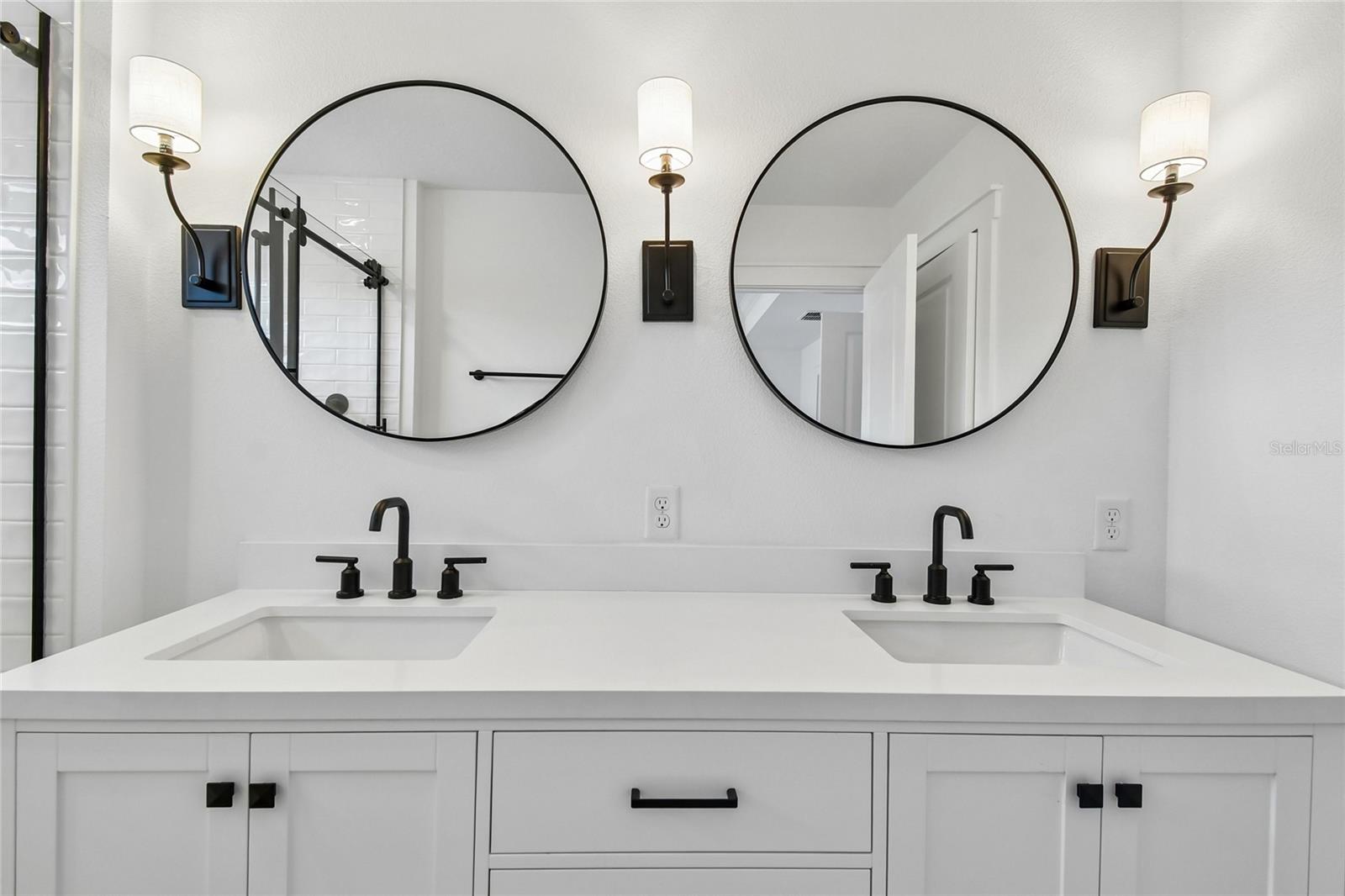 TOWNES AT NORTHLAKE - Residential