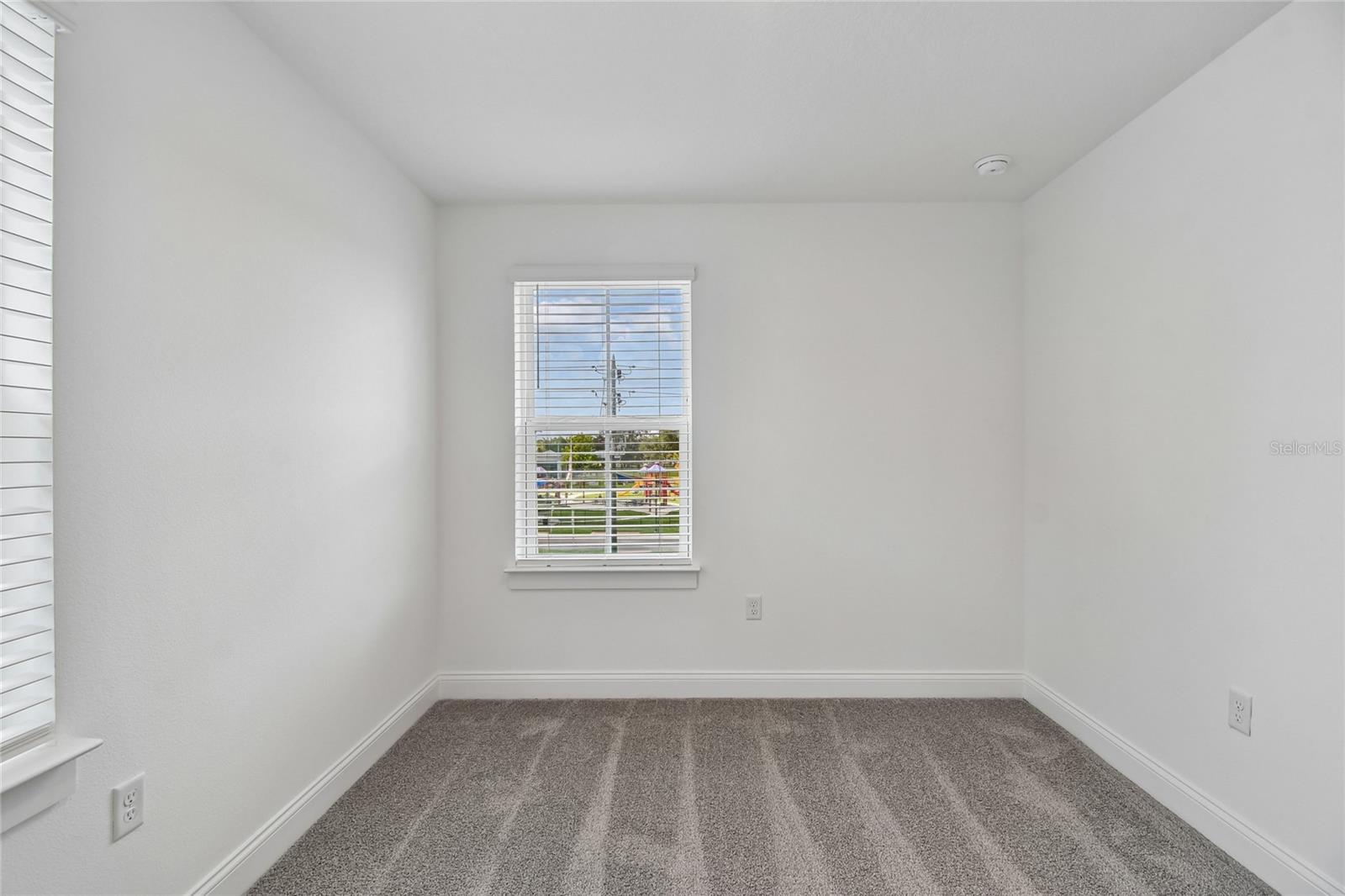 TOWNES AT NORTHLAKE - Residential
