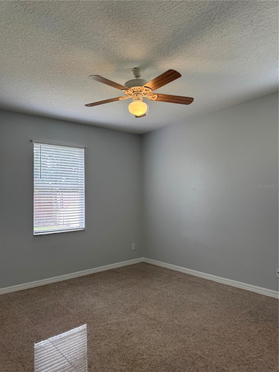 VILLAGES WEST OAK 44/106 - Residential Lease