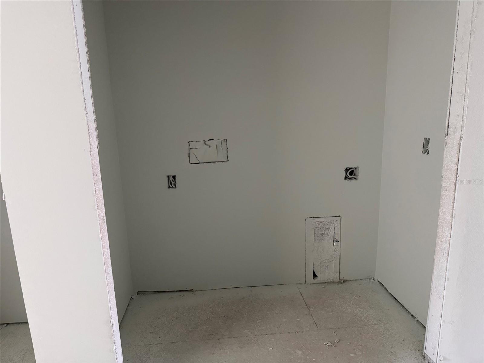 MONTAGUE TOWNHOMES - Residential