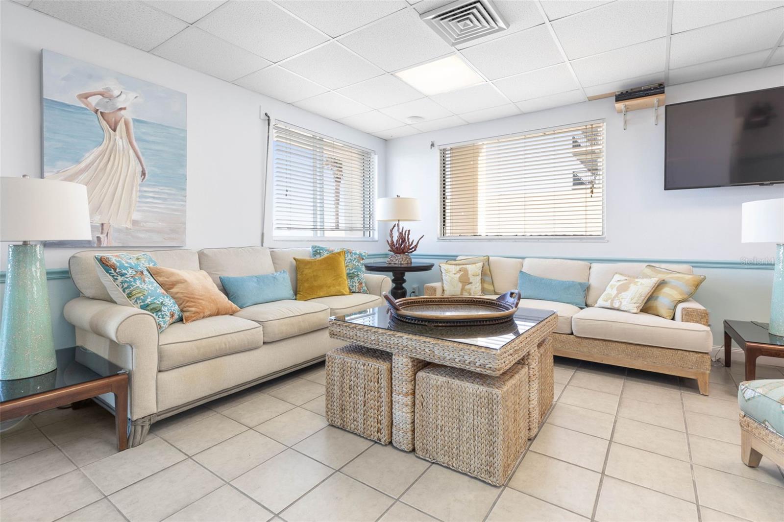 89 OCEANFRONT CONDO - Residential