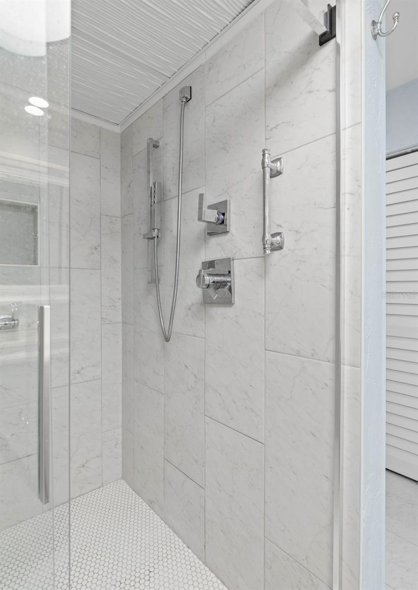 89 OCEANFRONT CONDO - Residential