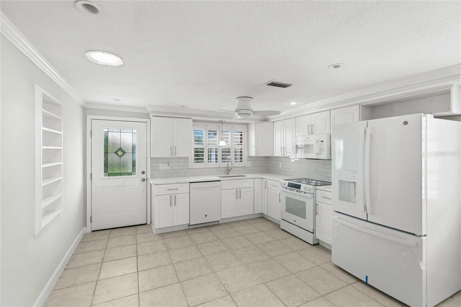 SPANISH MAIN YACHT CLUB CONDO - Residential