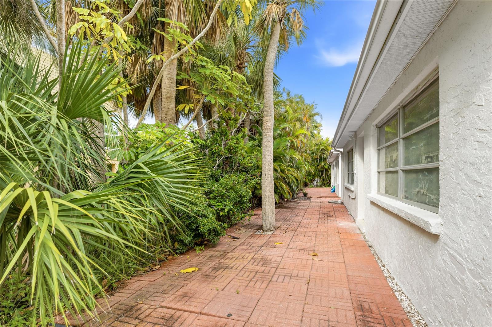 SPANISH MAIN YACHT CLUB CONDO - Residential