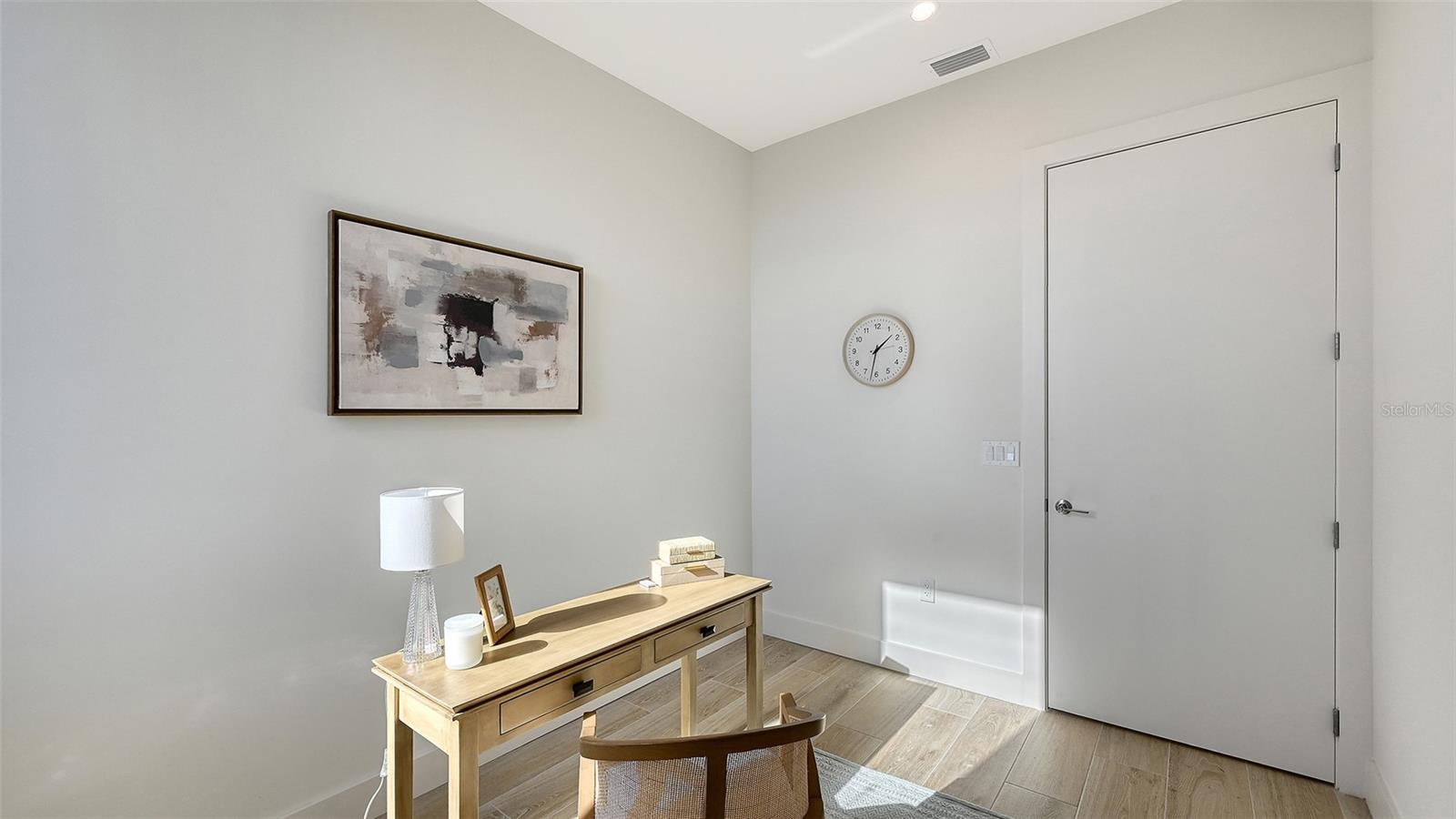 THE DEMARCAY - Residential