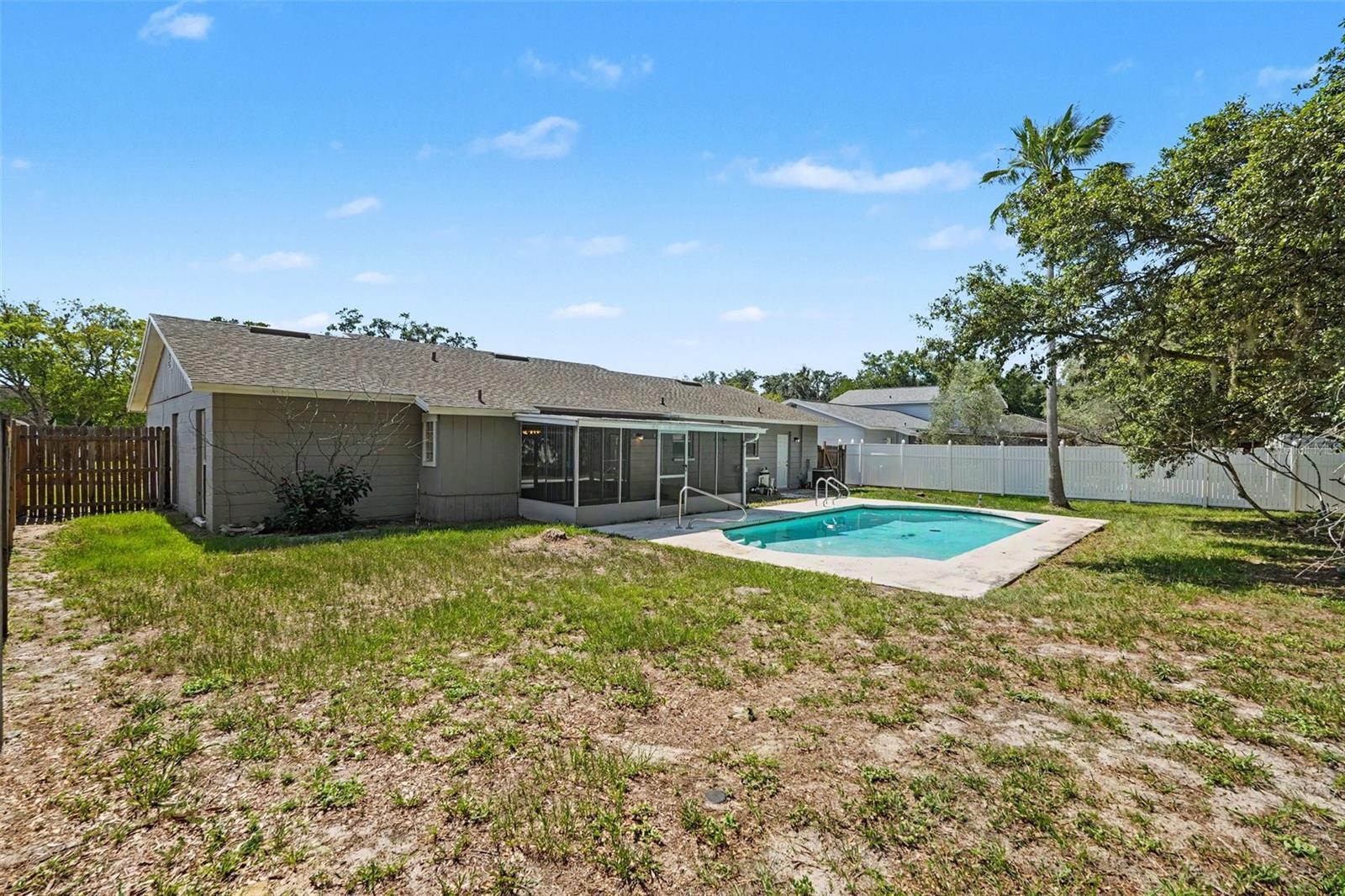 FOUR WINDS ESTATES UNIT 3 - Residential