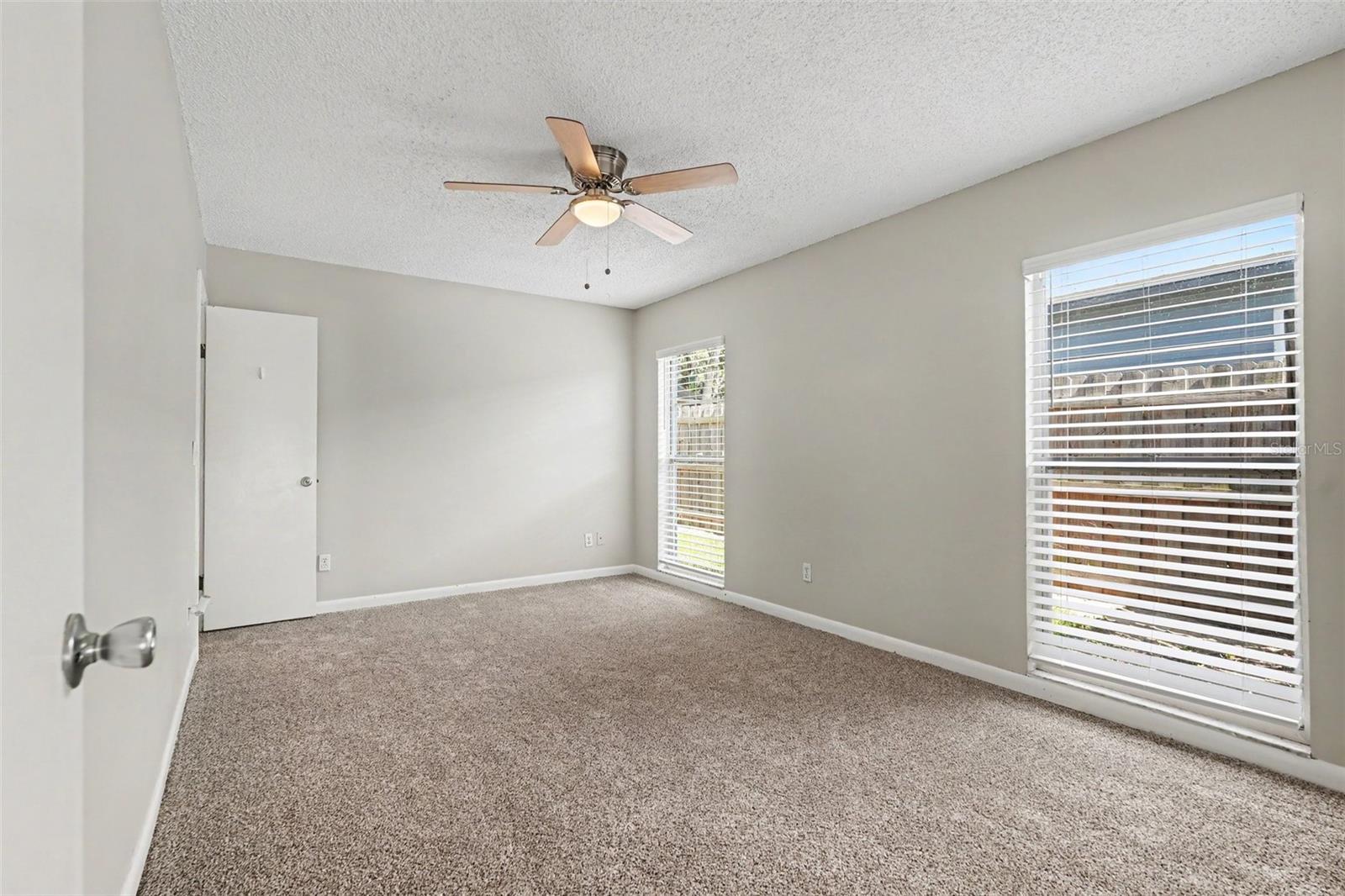 FOUR WINDS ESTATES UNIT 3 - Residential