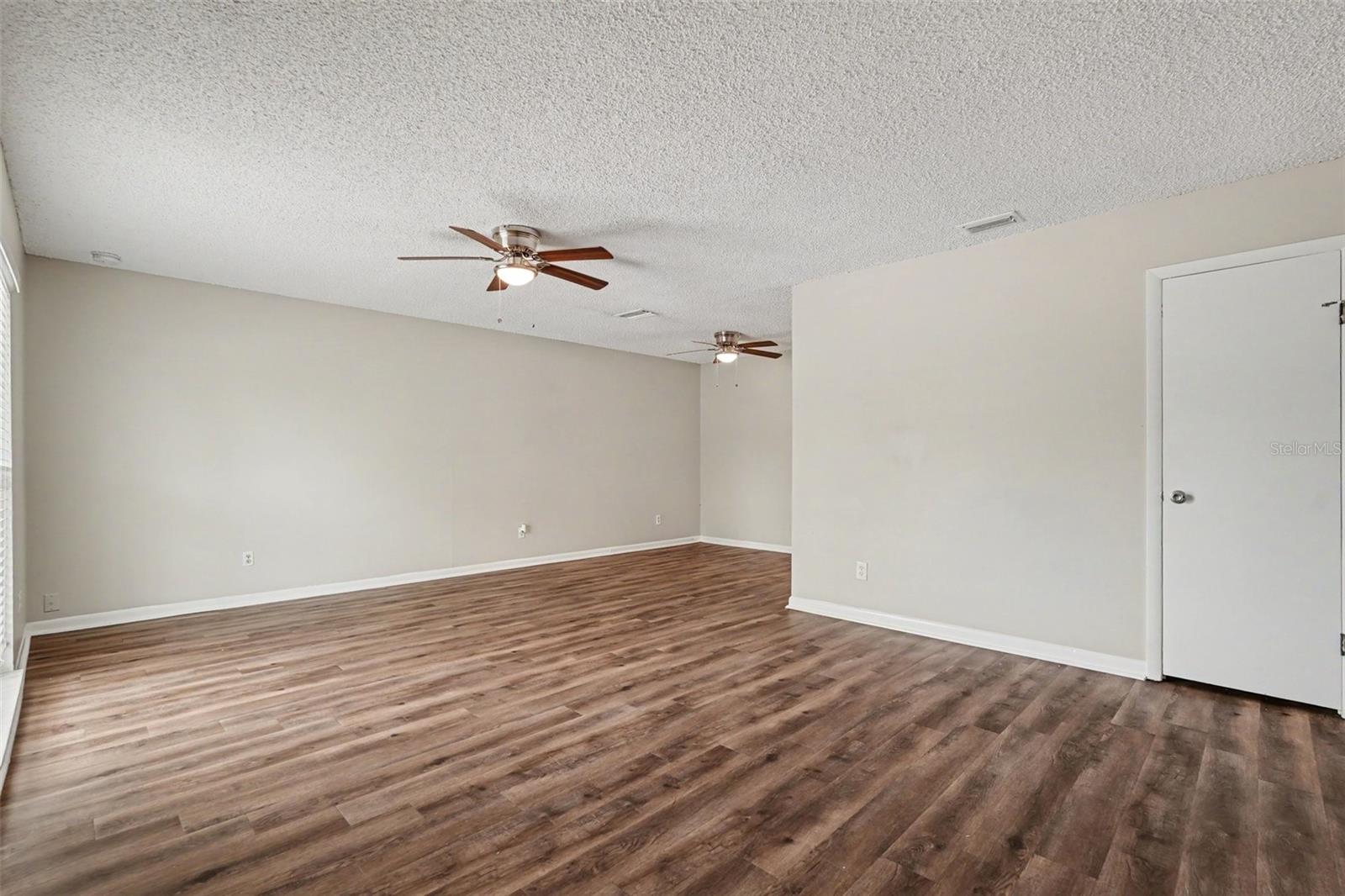 FOUR WINDS ESTATES UNIT 3 - Residential