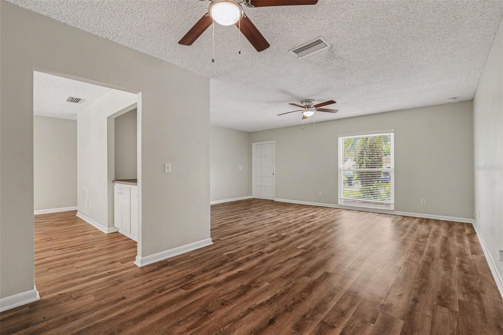 FOUR WINDS ESTATES UNIT 3 - Residential