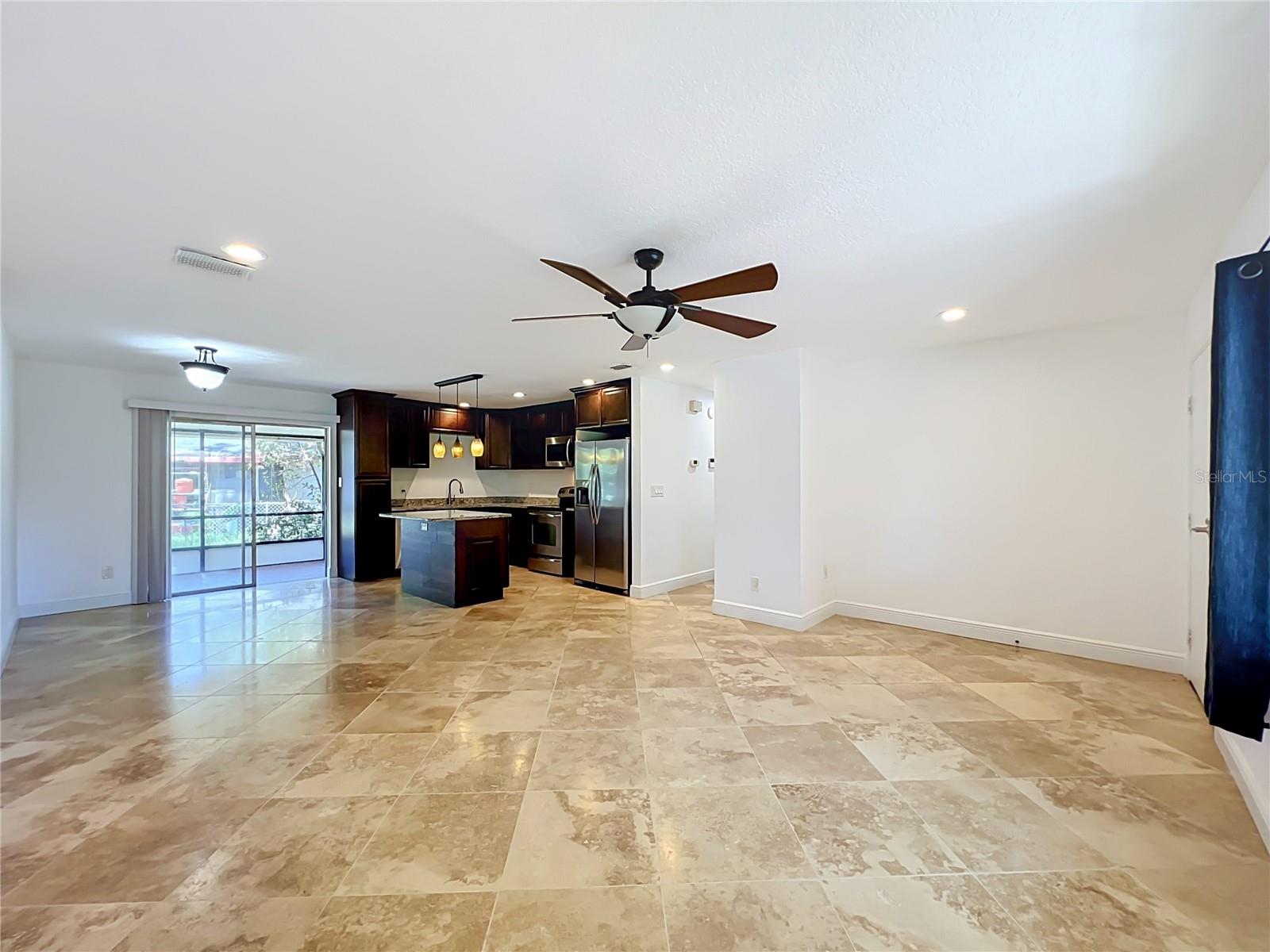 VILLAS AT SIGNAL HILL - Residential