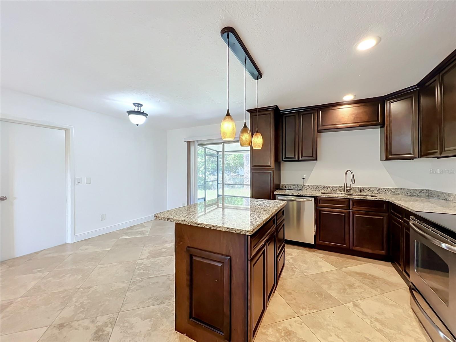 VILLAS AT SIGNAL HILL - Residential