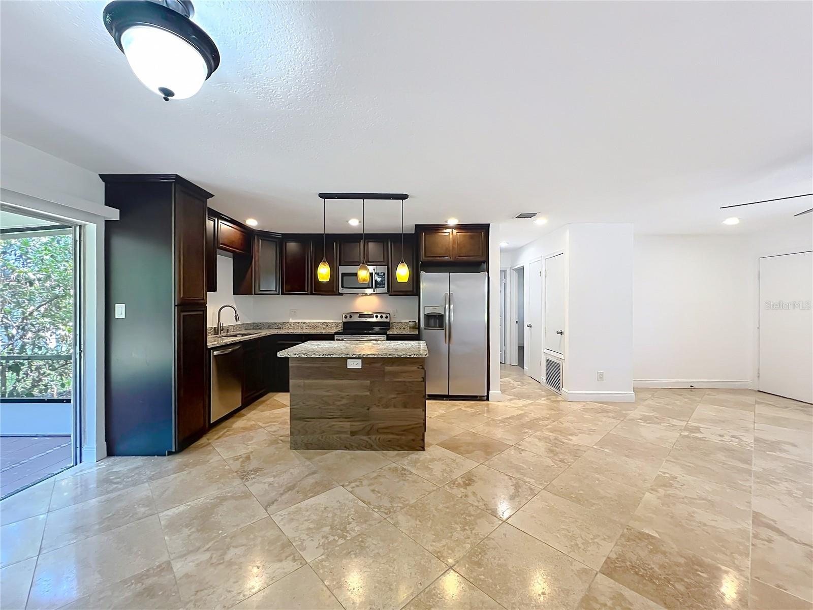 VILLAS AT SIGNAL HILL - Residential