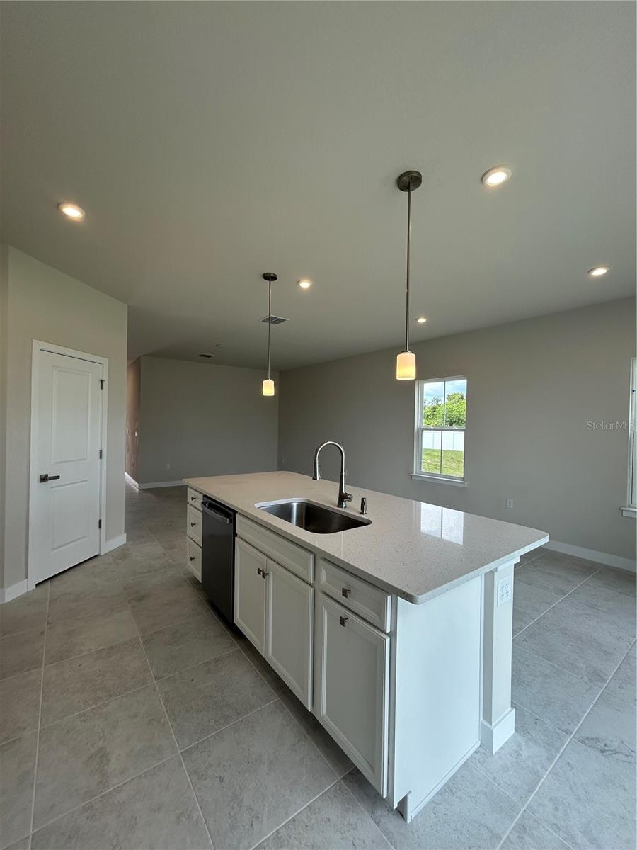 KENDALL POINTE - Residential