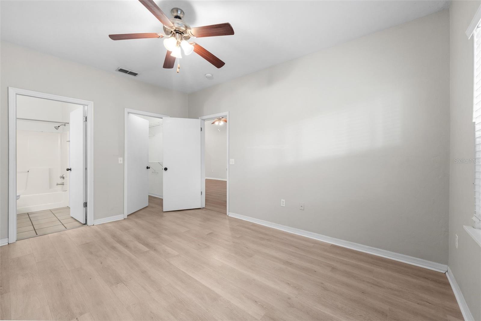 THE GABLES CONDO AT GAINE - Residential
