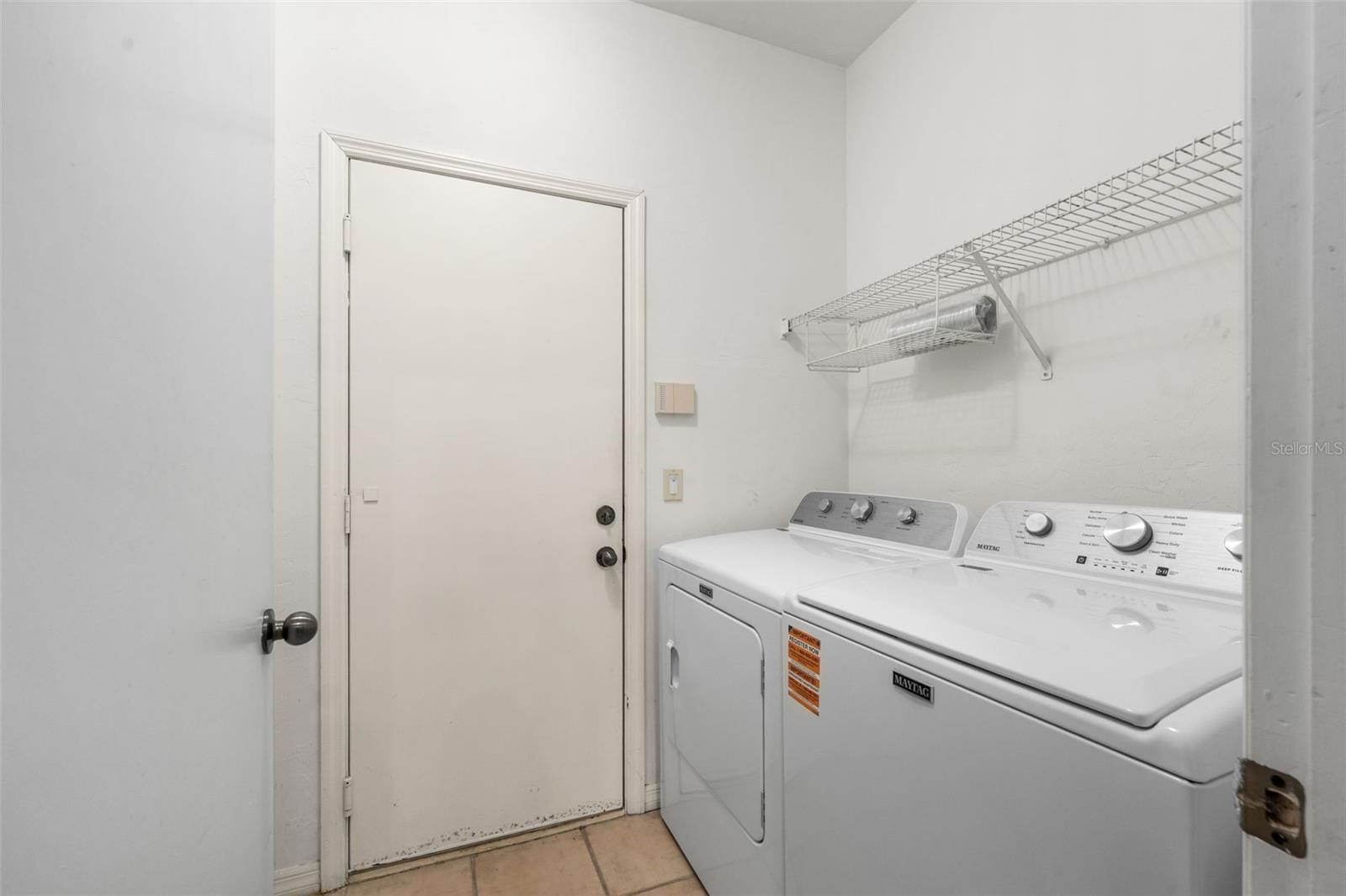 THE GABLES CONDO AT GAINE - Residential