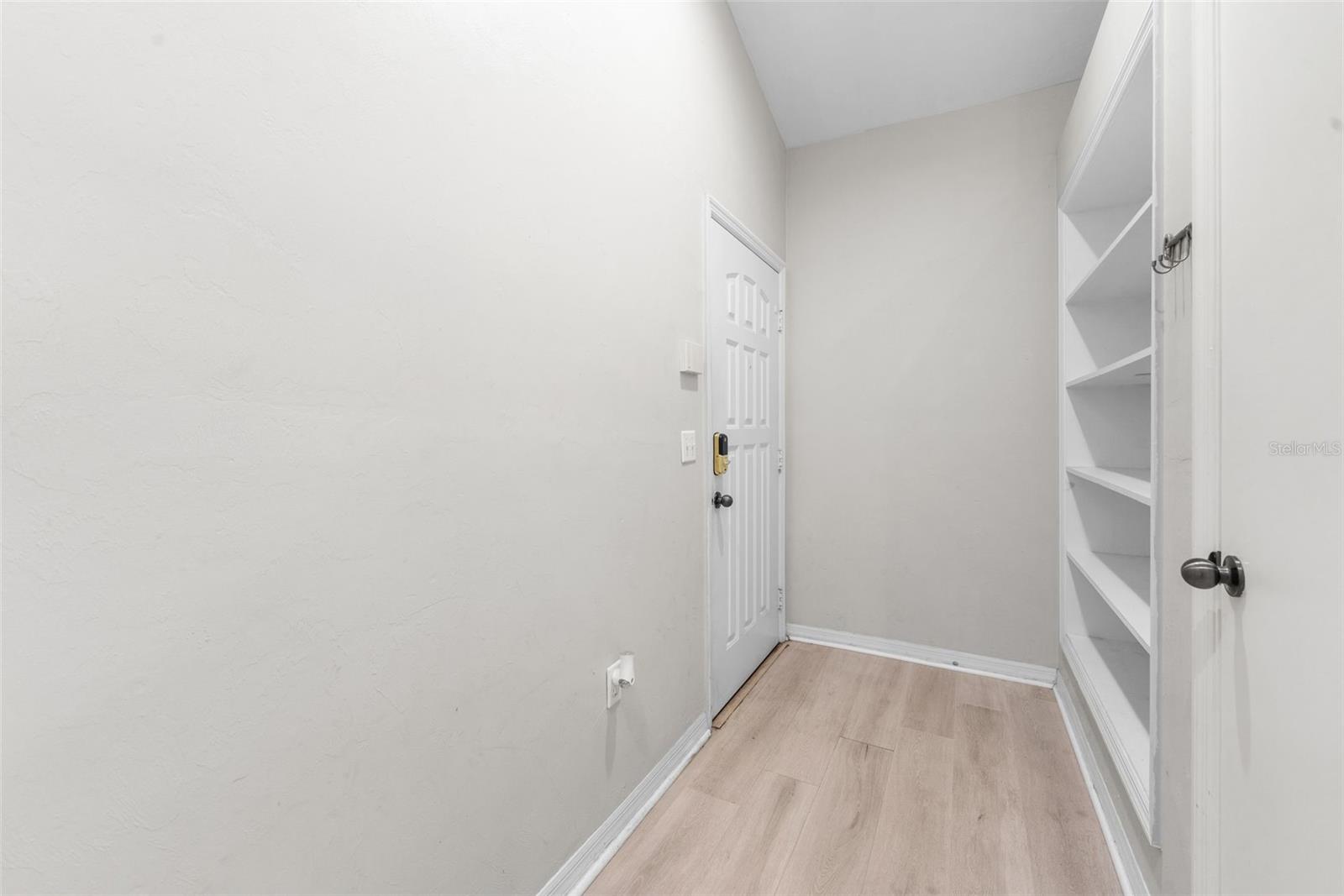 THE GABLES CONDO AT GAINE - Residential