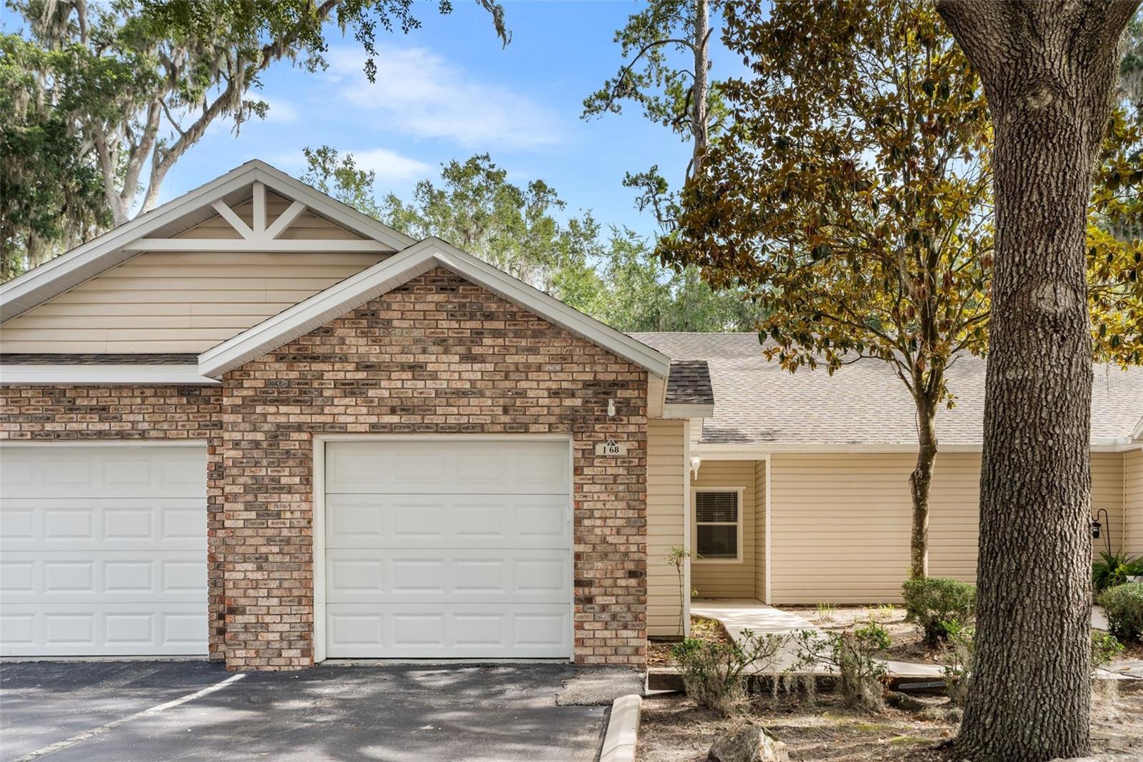 THE GABLES CONDO AT GAINE - Residential