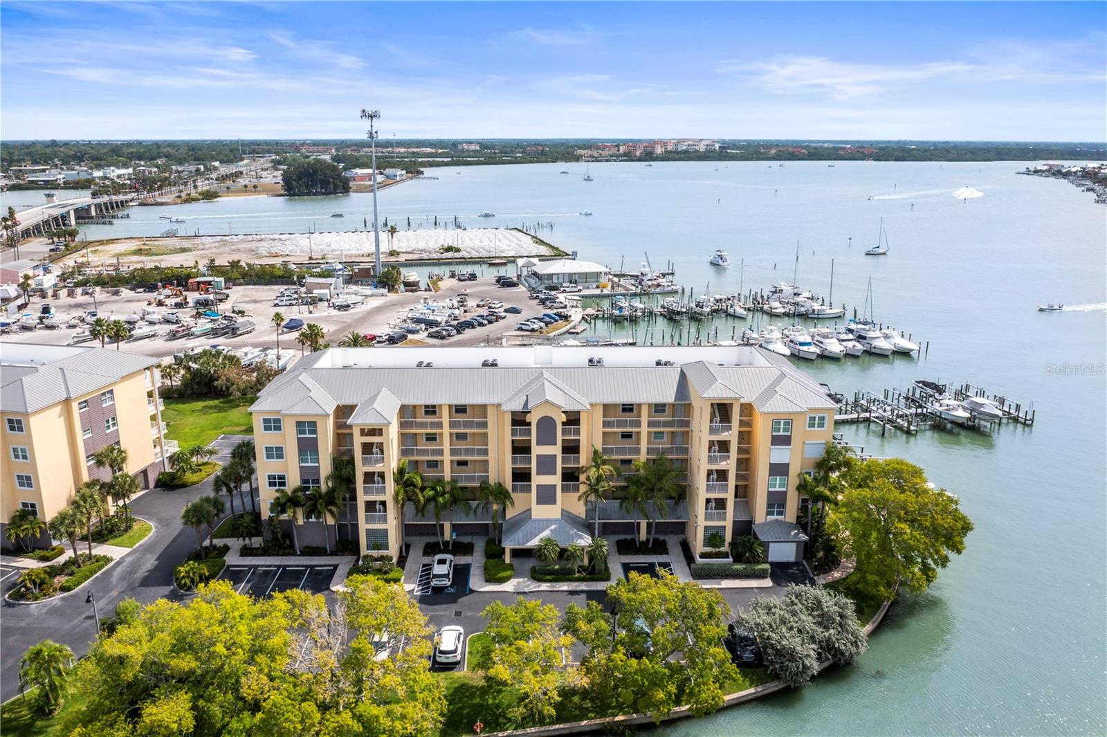SNUG HARBOUR CONDO - Residential