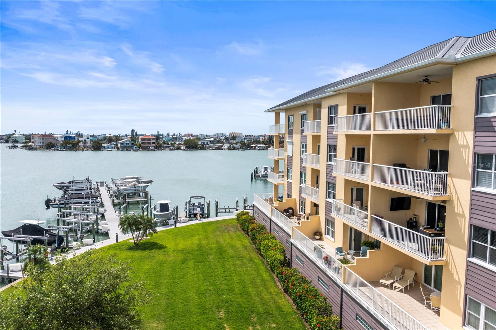 SNUG HARBOUR CONDO - Residential