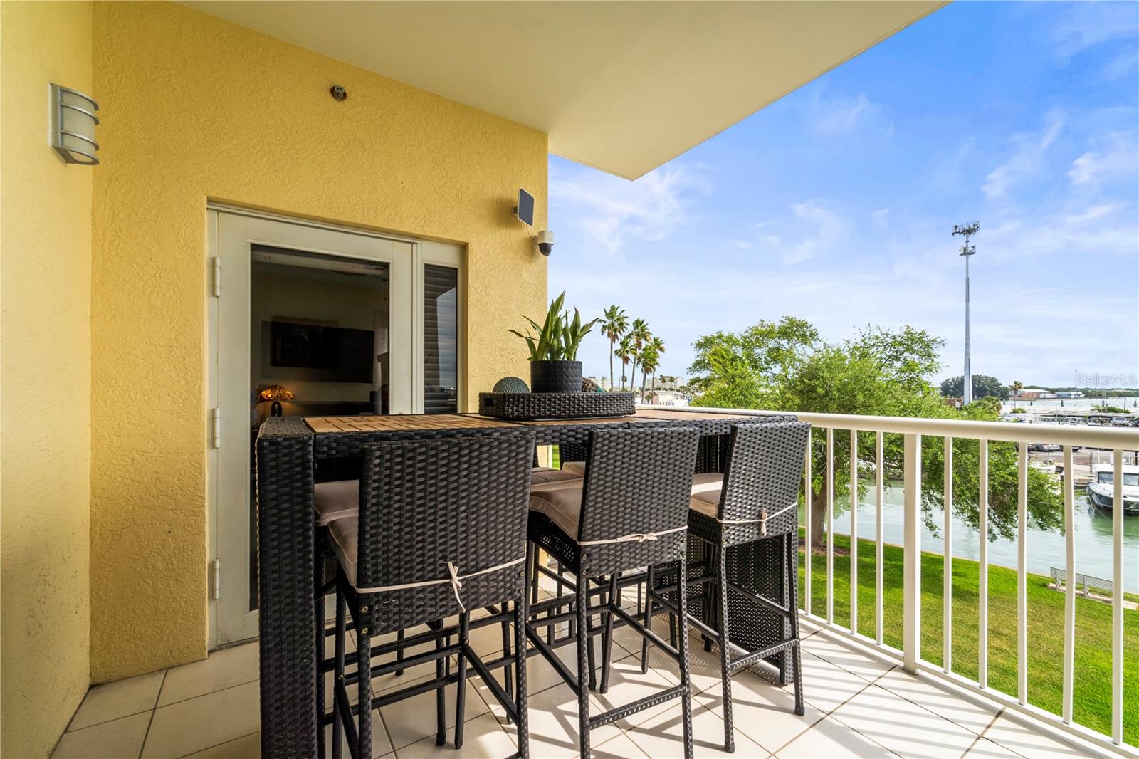 SNUG HARBOUR CONDO - Residential