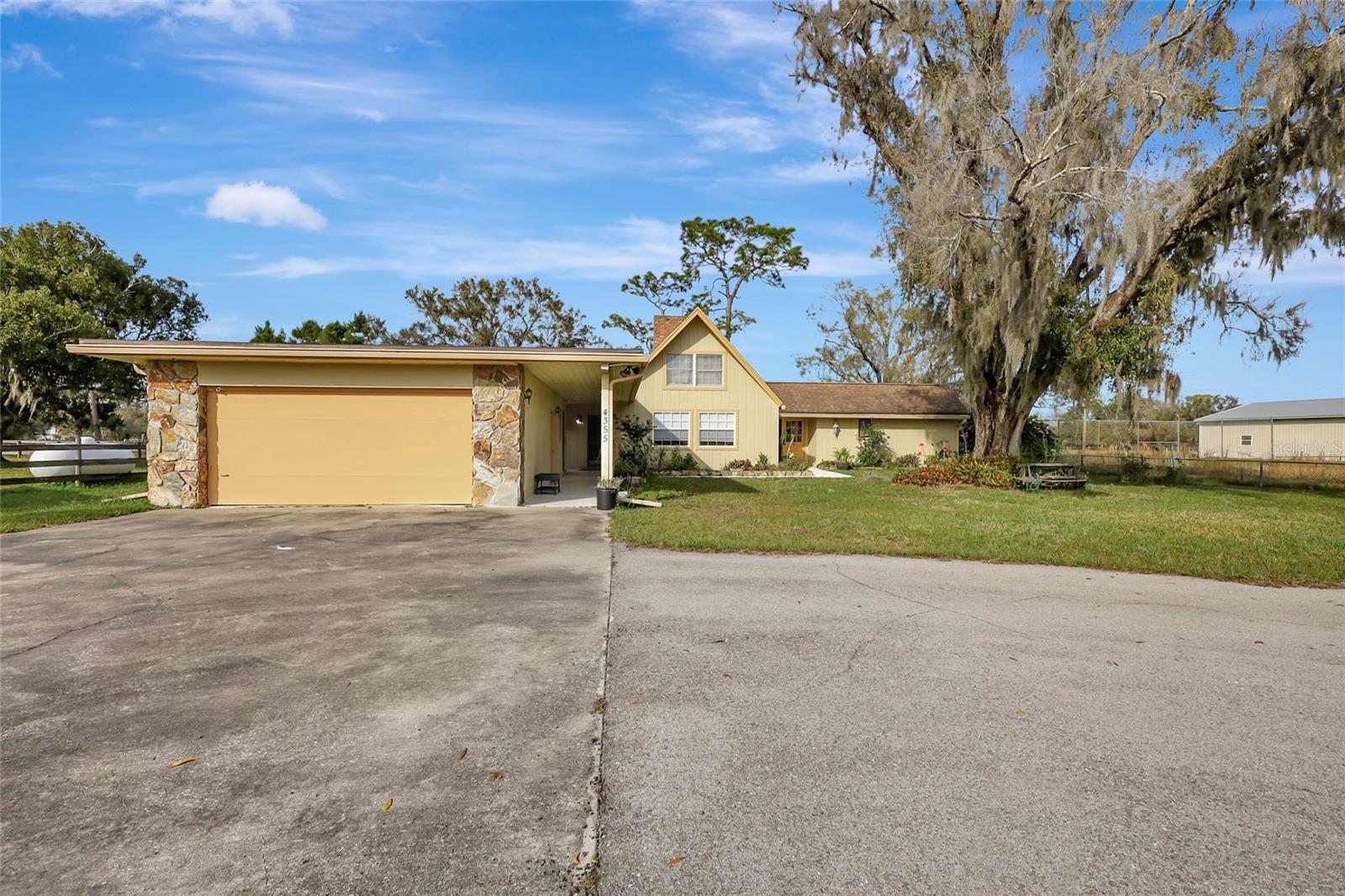 HIDDEN RIVER REP - Residential