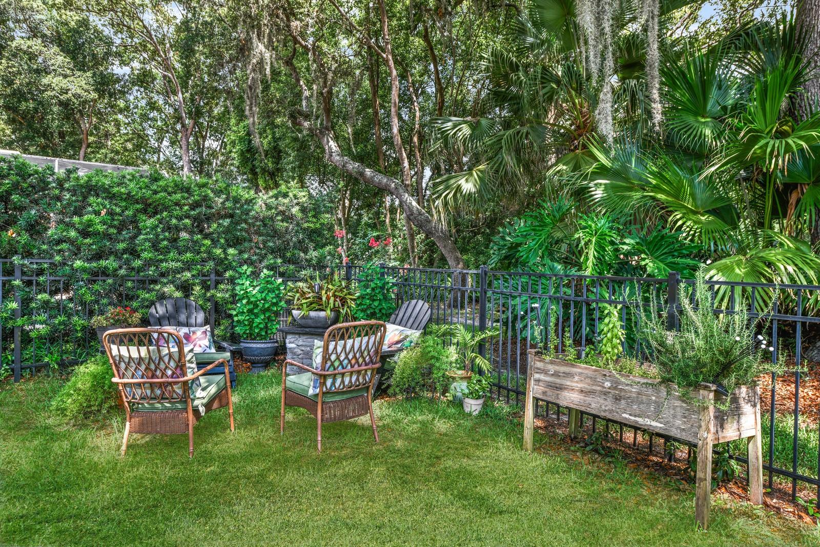 MOUNT DORA COUNTRY CLUB MOUNT DORA PH 02-2 - Residential