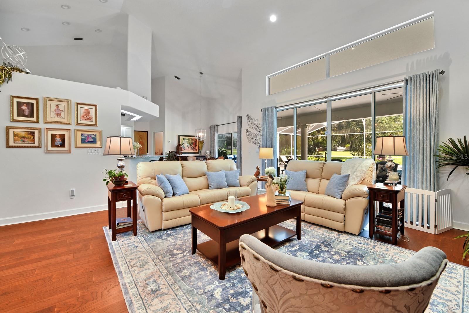MOUNT DORA COUNTRY CLUB MOUNT DORA PH 02-2 - Residential