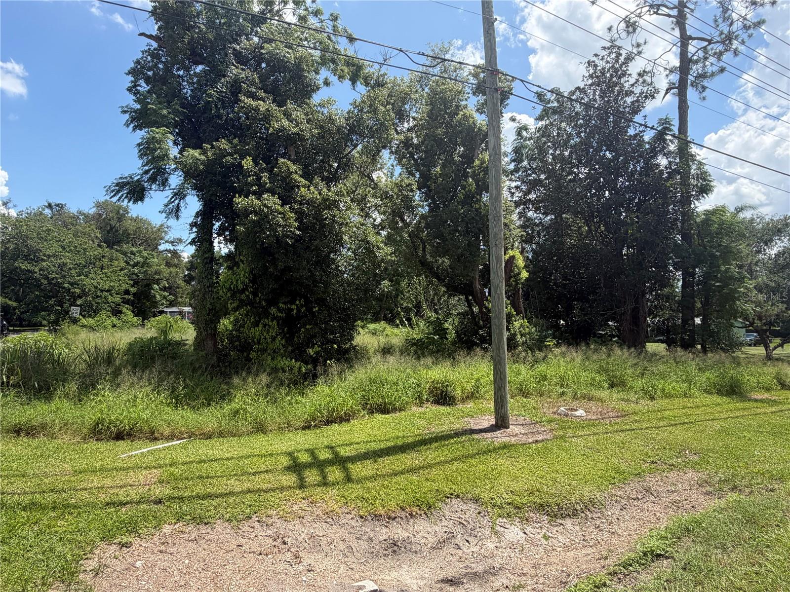 GROVELAND LITTLE ACRES BLK 03 W 21 FT BLK 04 - Land