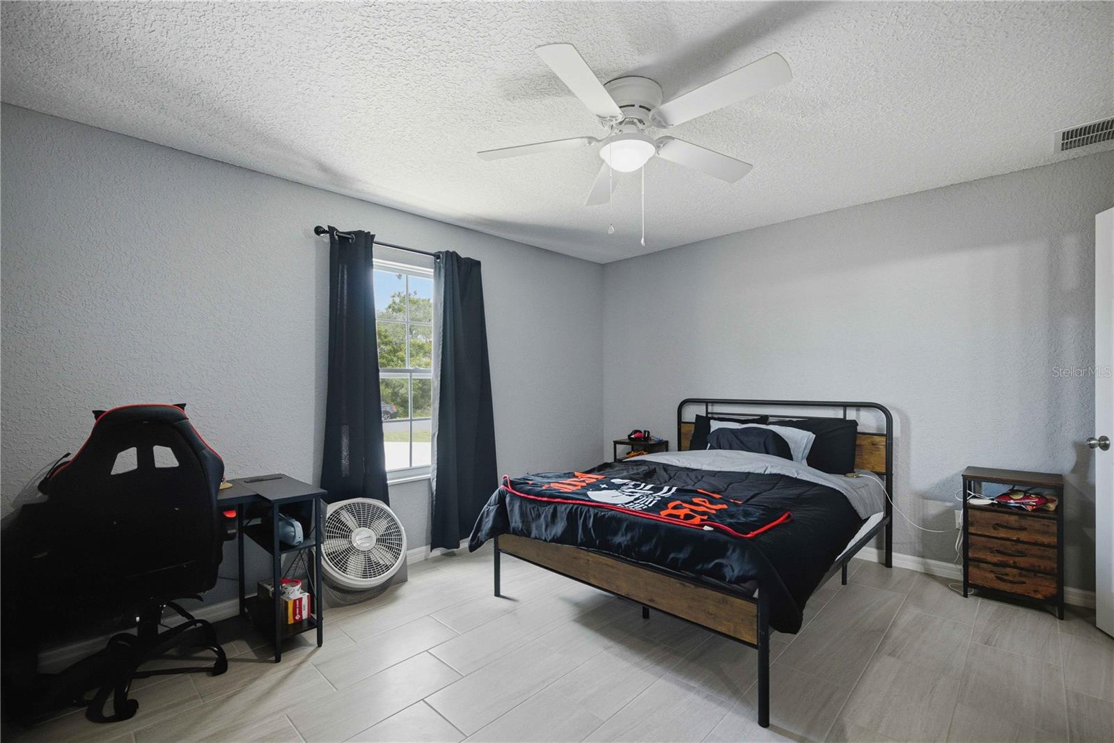 MARION OAKS UN 6 - Residential