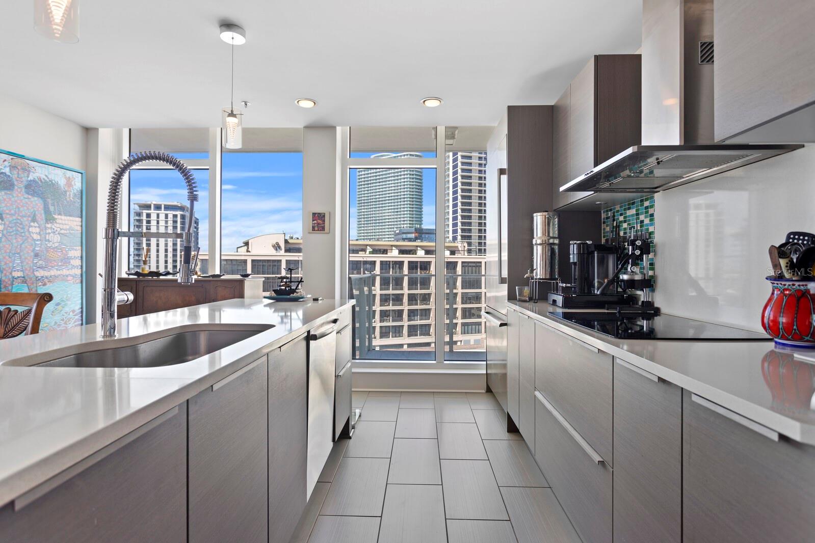 SIGNATURE PLACE CONDO - Residential