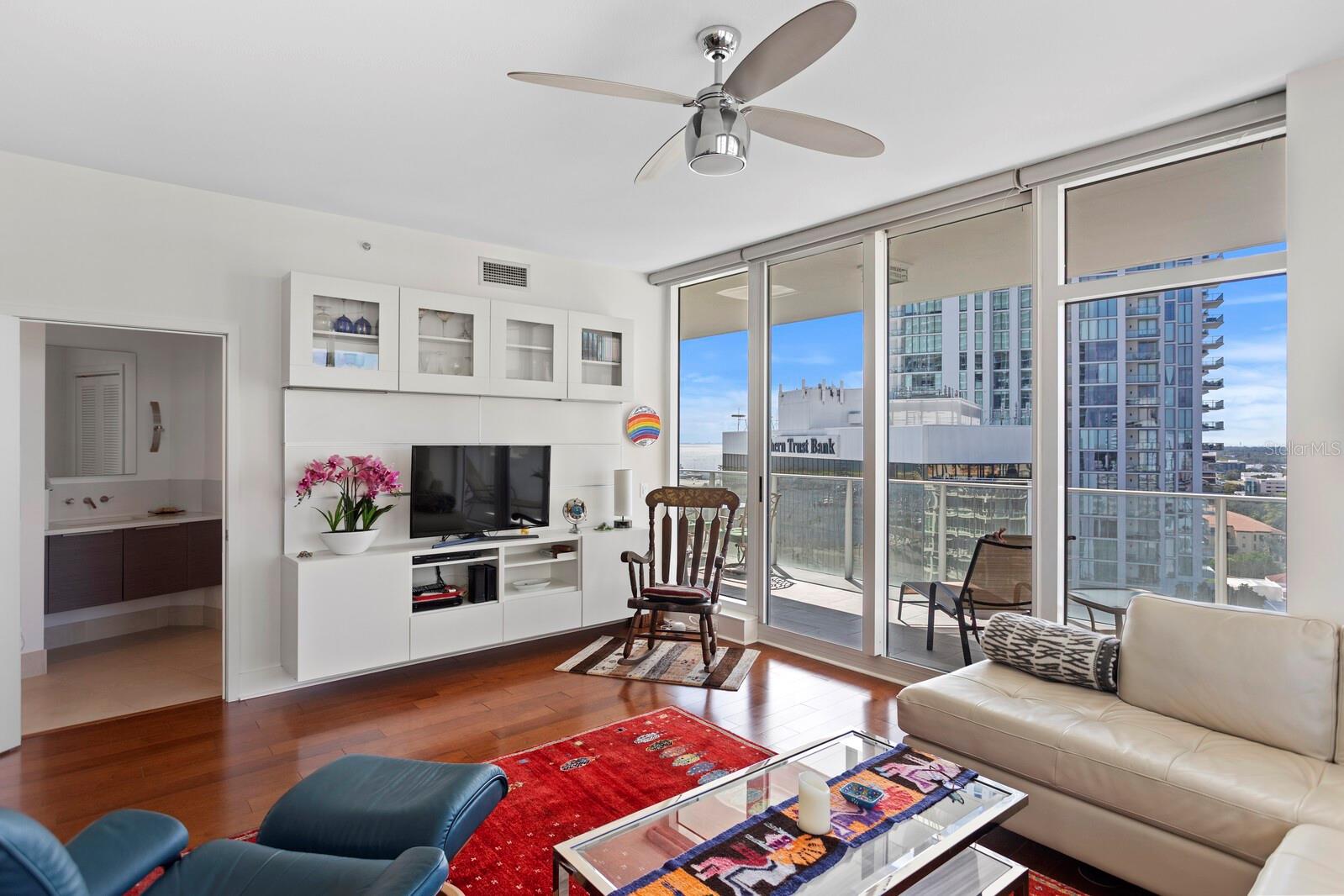 SIGNATURE PLACE CONDO - Residential